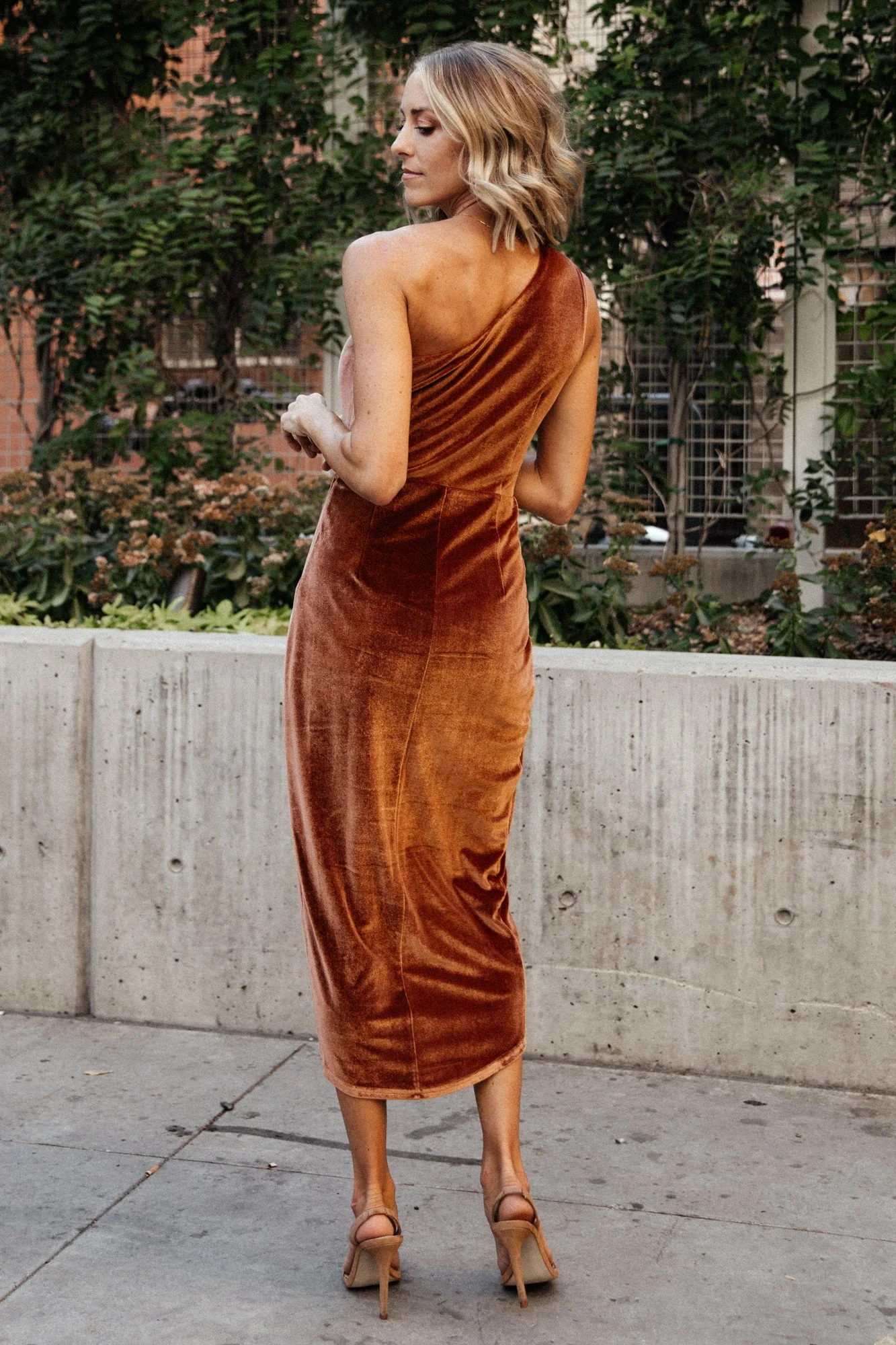 Kourtney Velvet One Shoulder Midi Dress | Spice