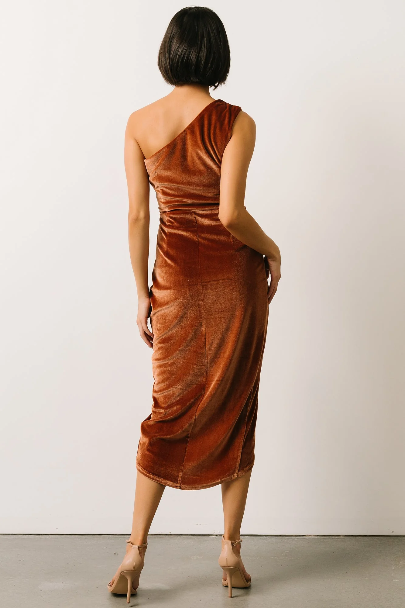 Kourtney Velvet One Shoulder Midi Dress | Spice