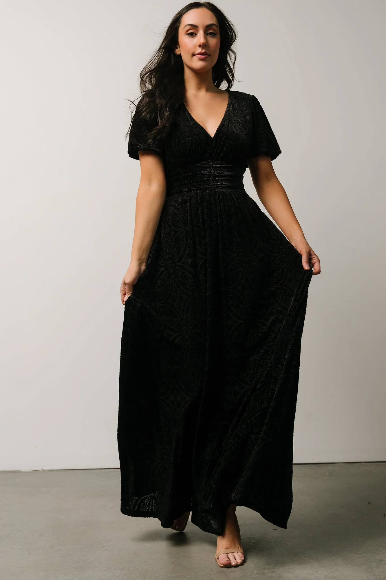 Leslie Velvet Maxi Dress | Black