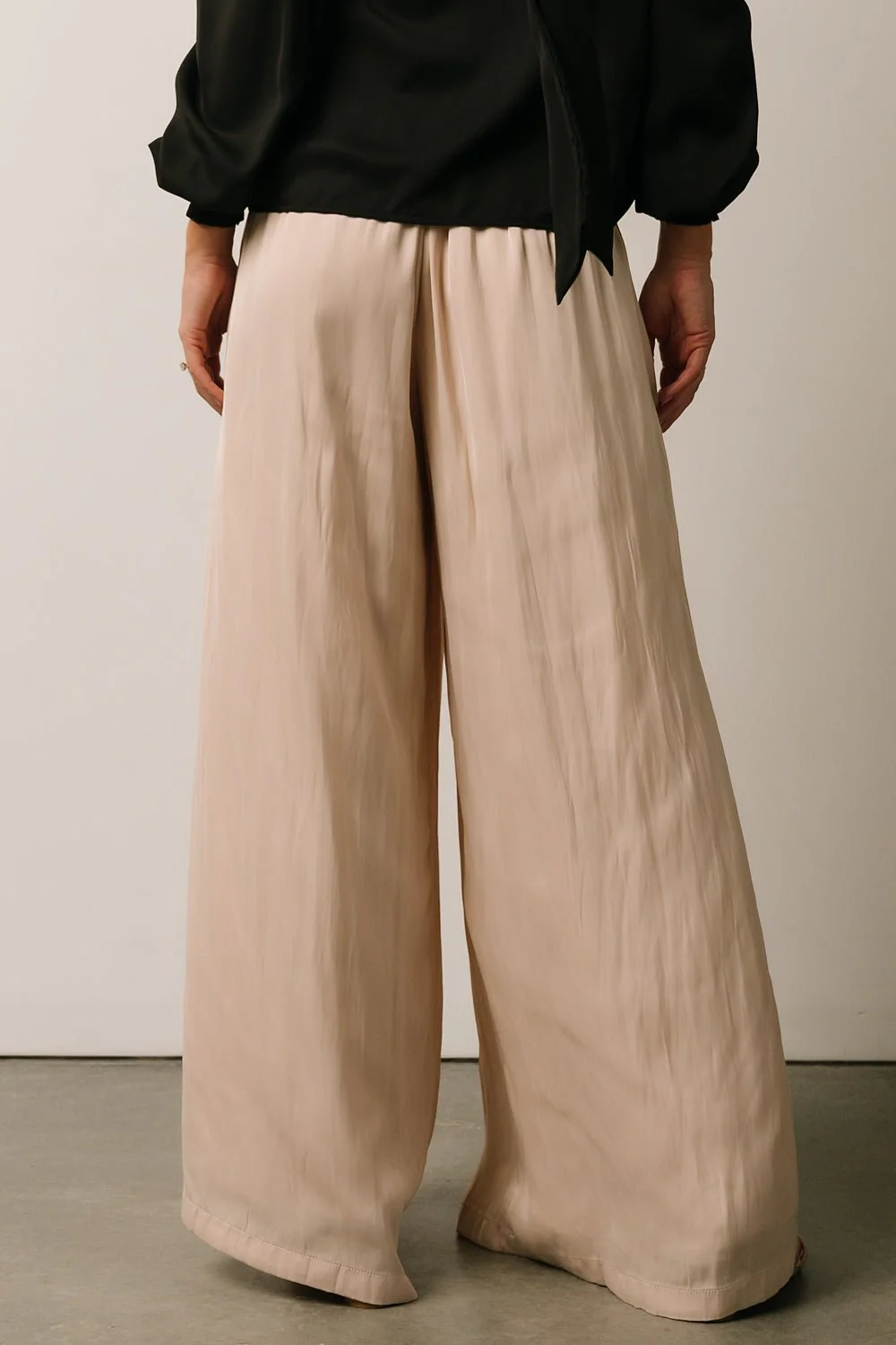 Jayla Palazzo Satin Pant | Champagne