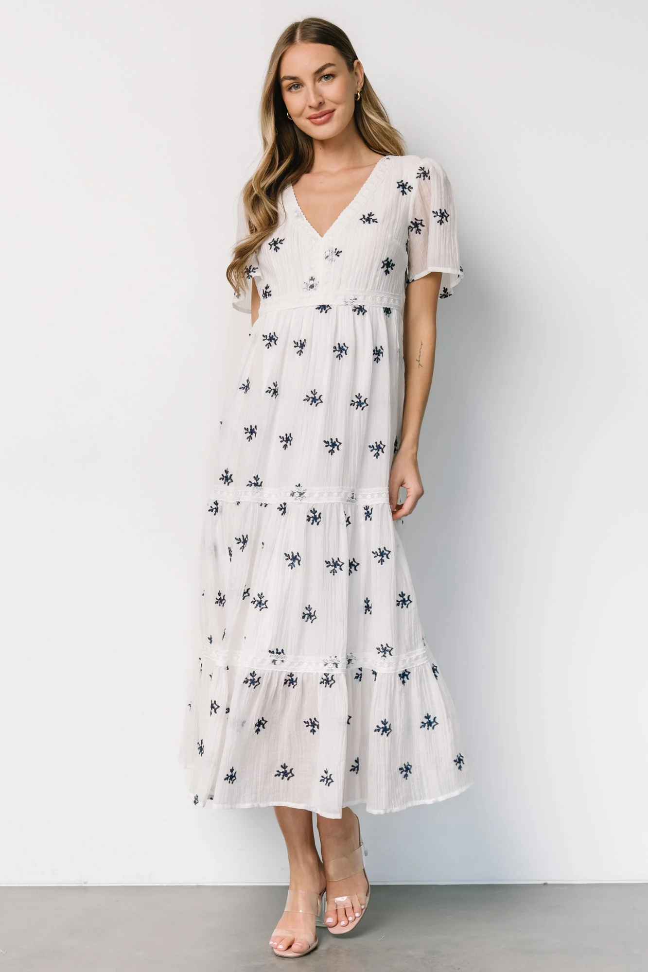 Jesenia Embroidered Dress | Off White + Navy