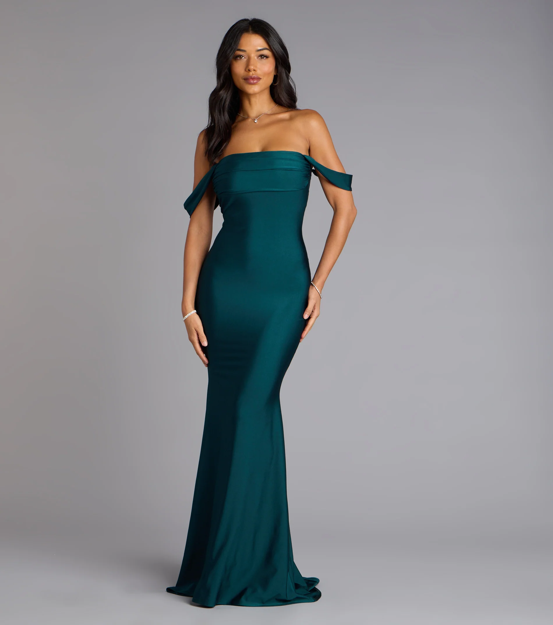 Maylah Off-The-Shoulder Mermaid Dress