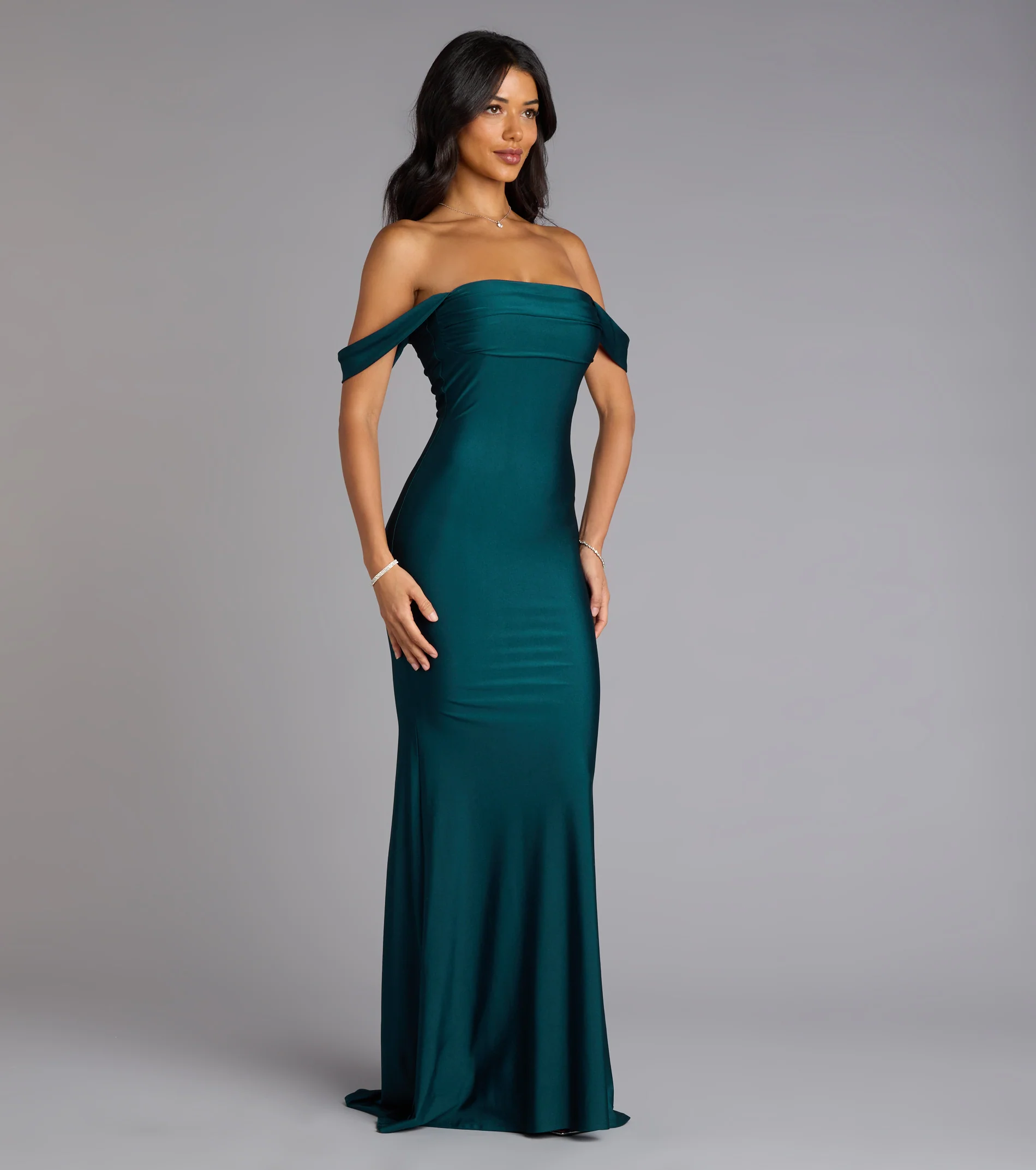 Maylah Off-The-Shoulder Mermaid Dress