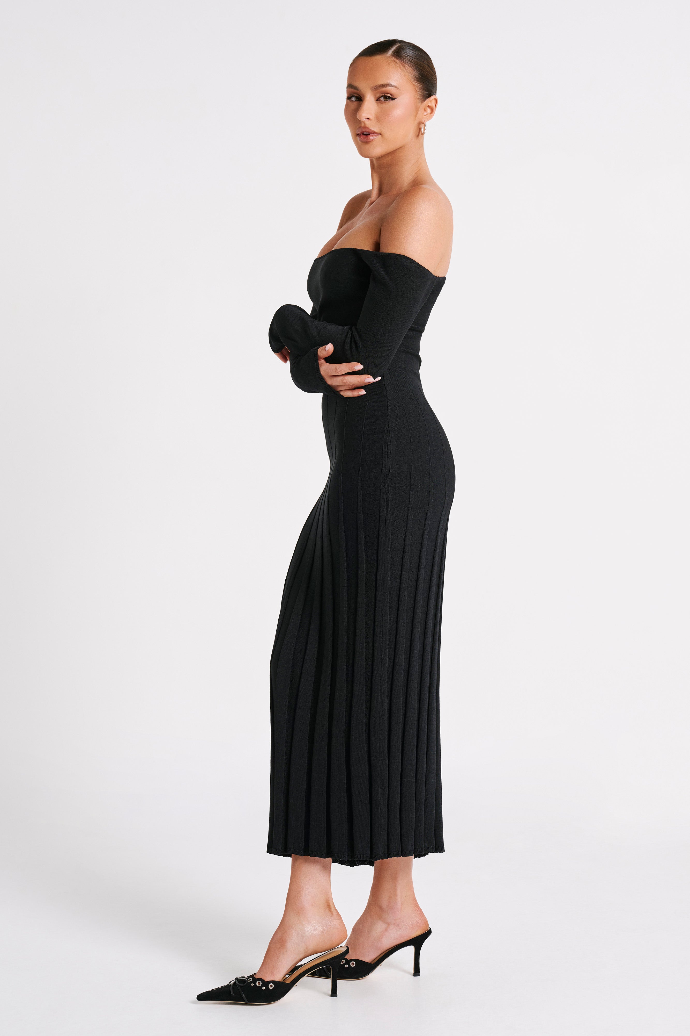 MESHKI Emmeline Long Sleeve Rib Knit Midi Dress - Black