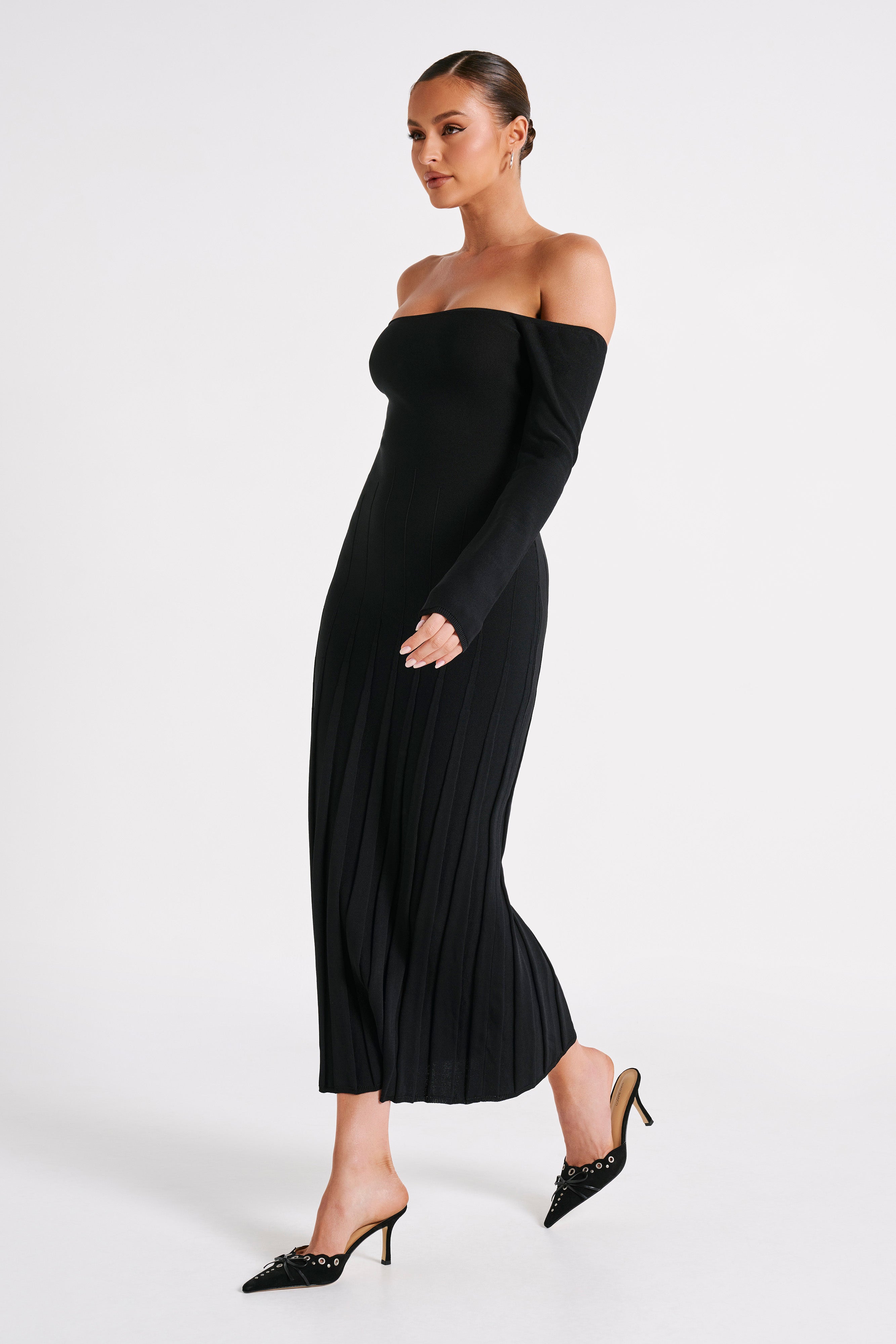 MESHKI Emmeline Long Sleeve Rib Knit Midi Dress - Black