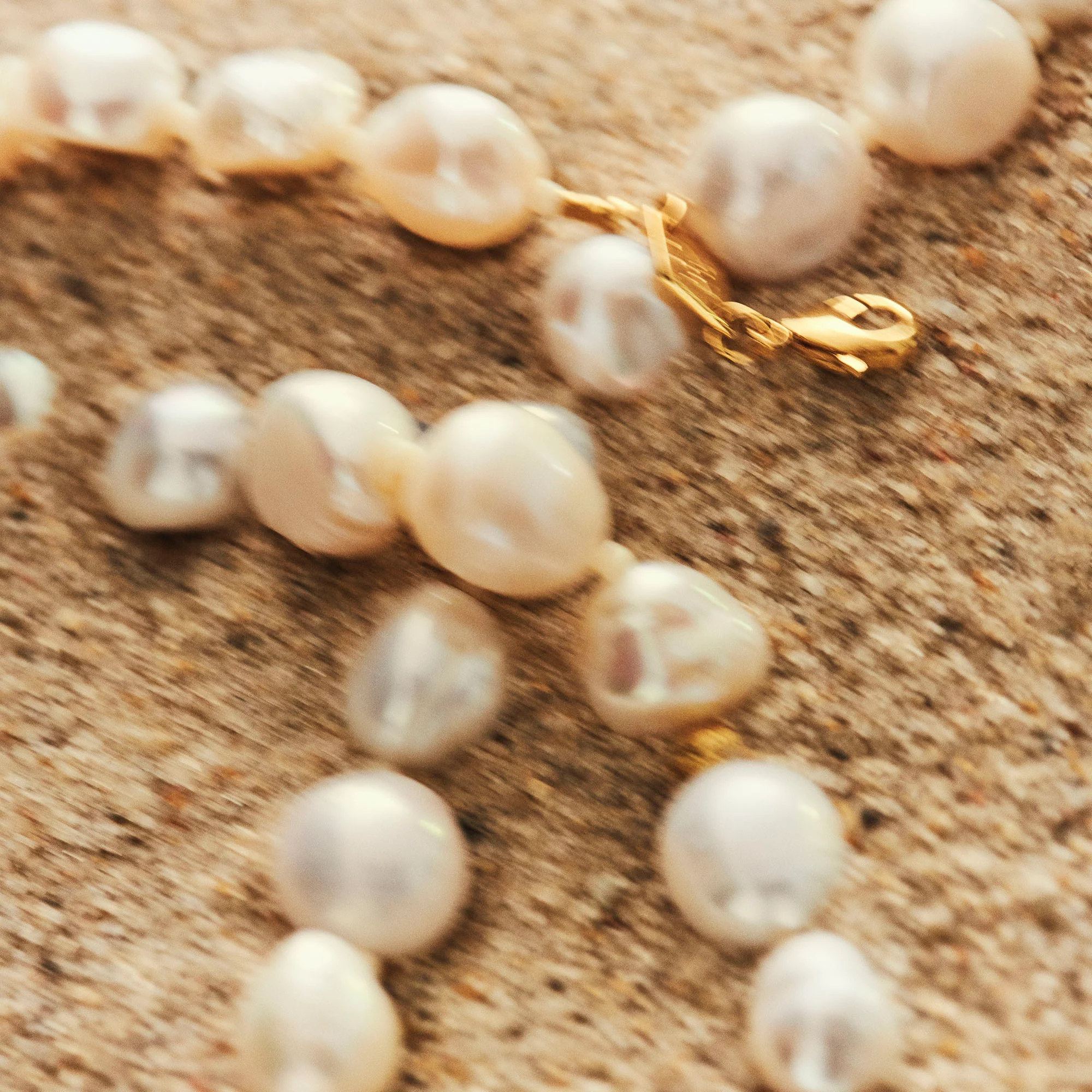 Stellar Pearly Necklace