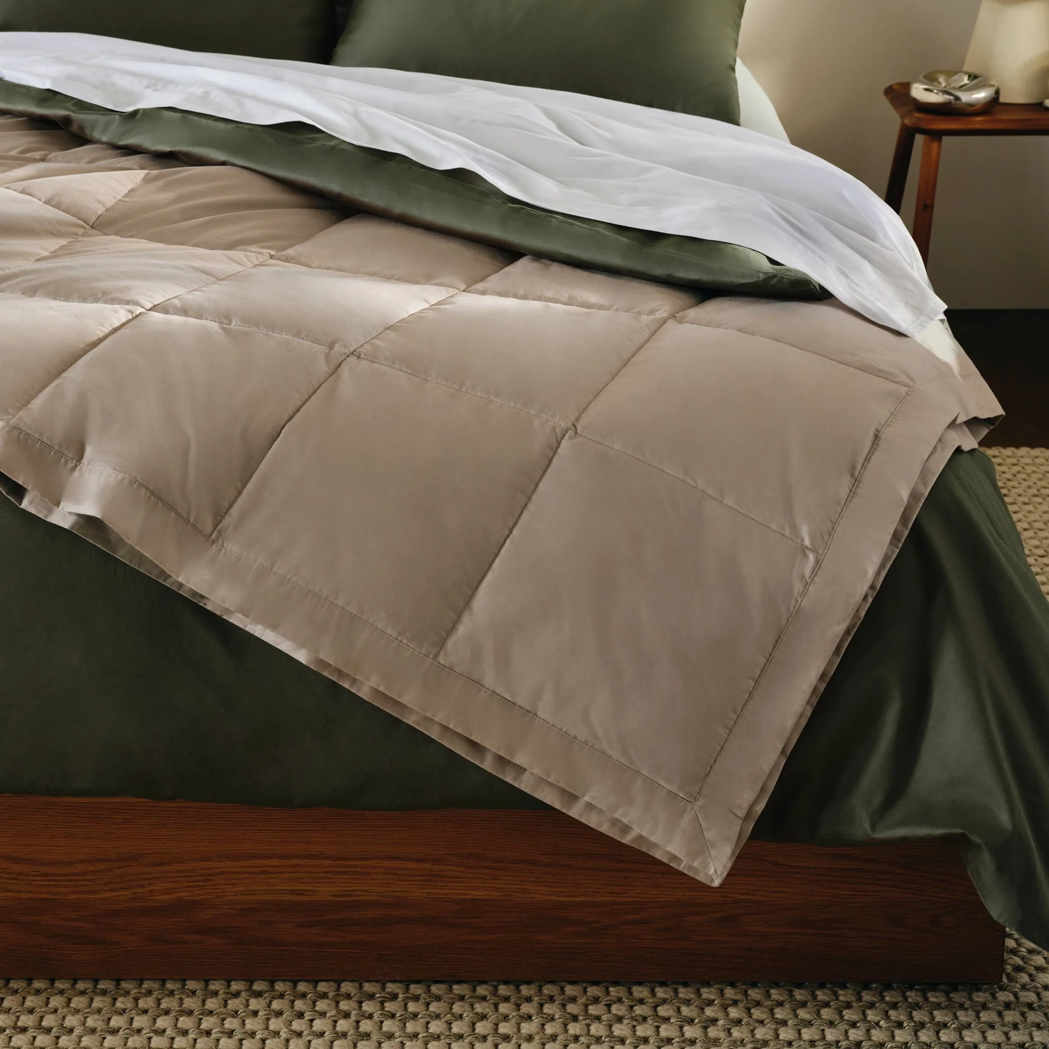Featherweight Down Alternative Bed Blanket