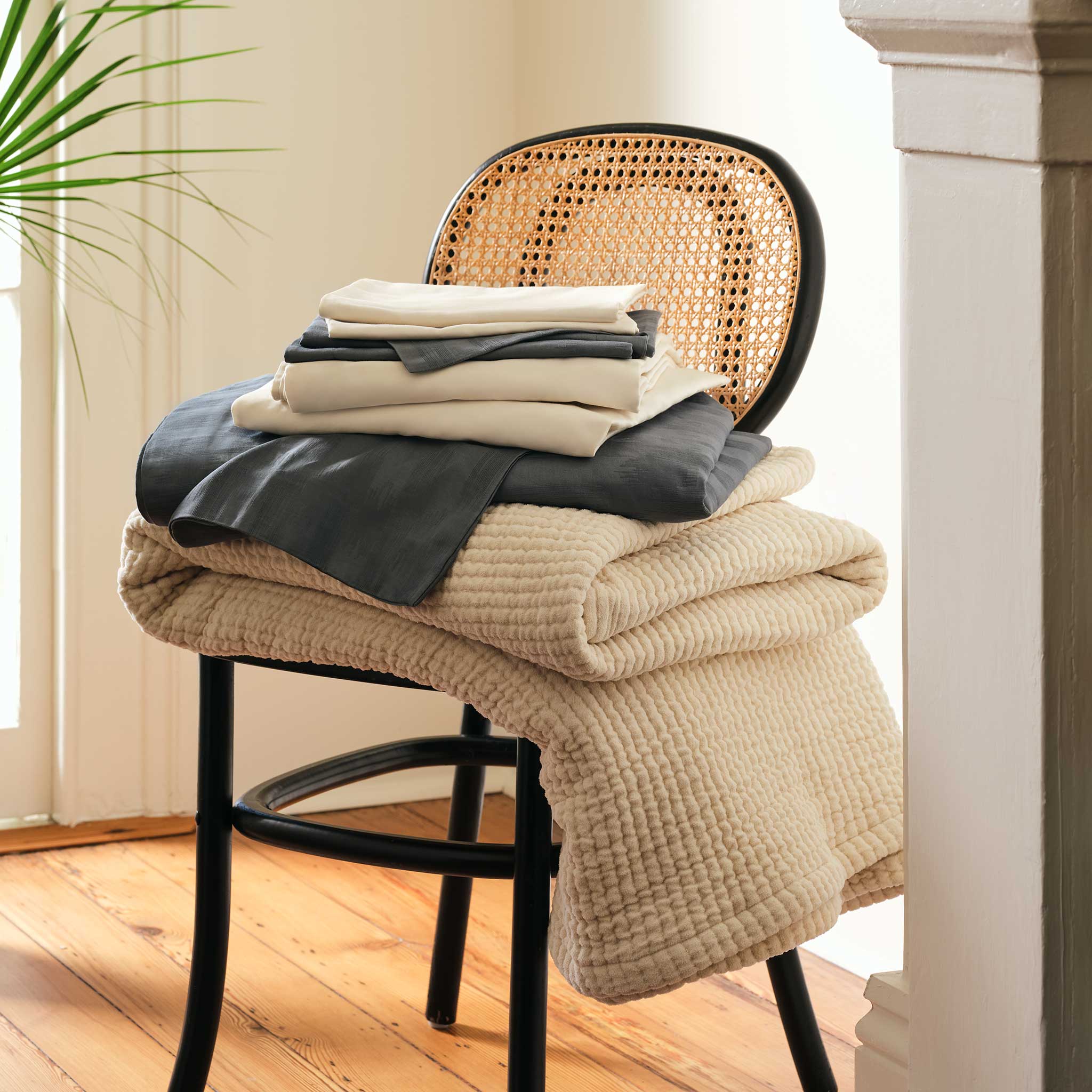 Dabito Ribbed Chenille Quilt