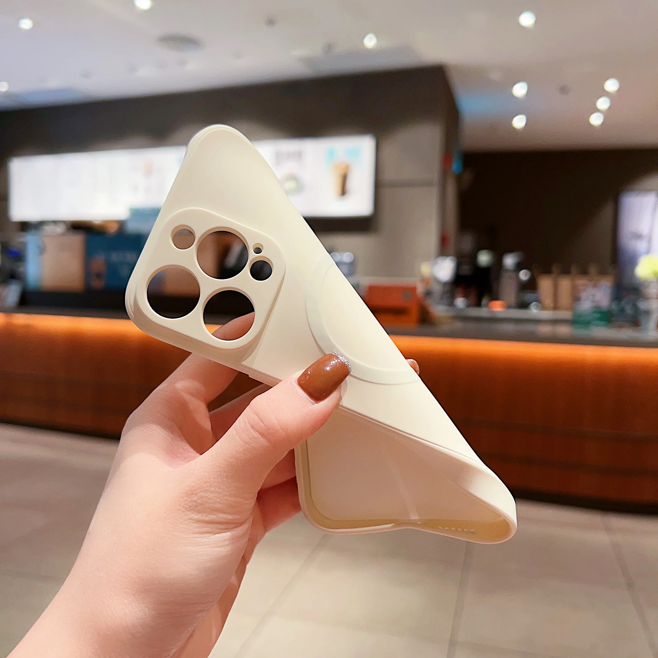 SIMPLE MAGSAFING SILICONE IPHONE CASE WITH CAMERA PROTECTOR
