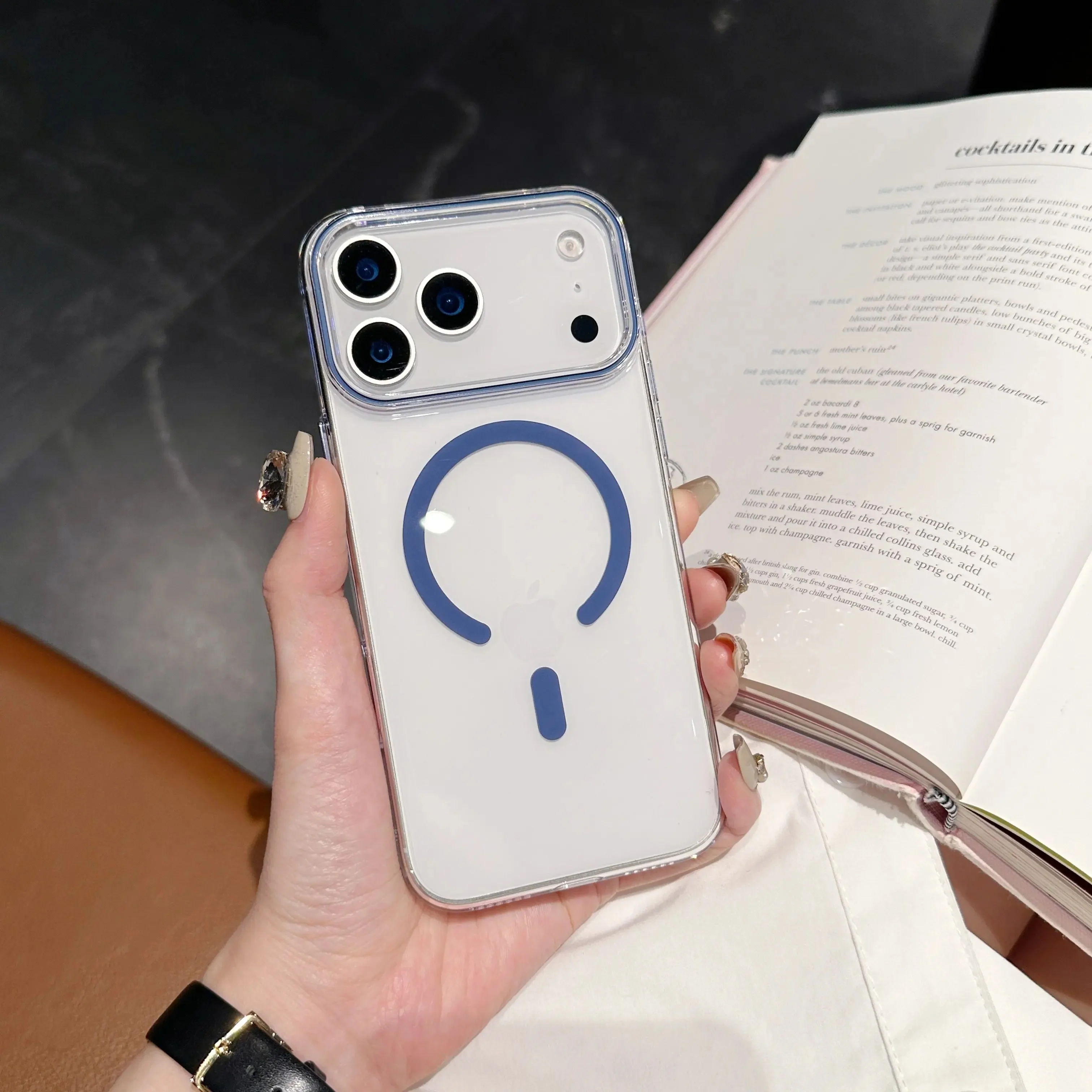 New Crystal Clear MagSafing iPhone Case