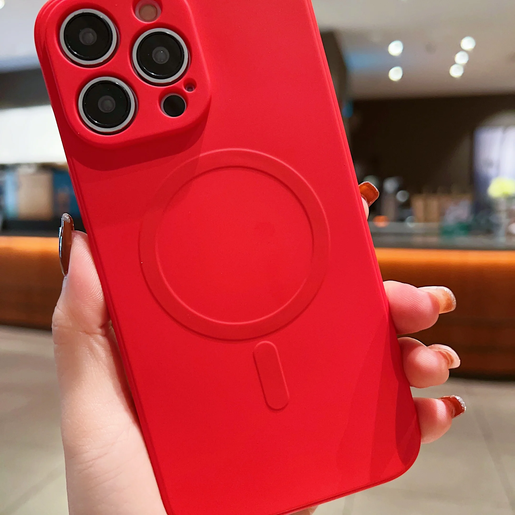 SIMPLE MAGSAFING SILICONE IPHONE CASE WITH CAMERA PROTECTOR