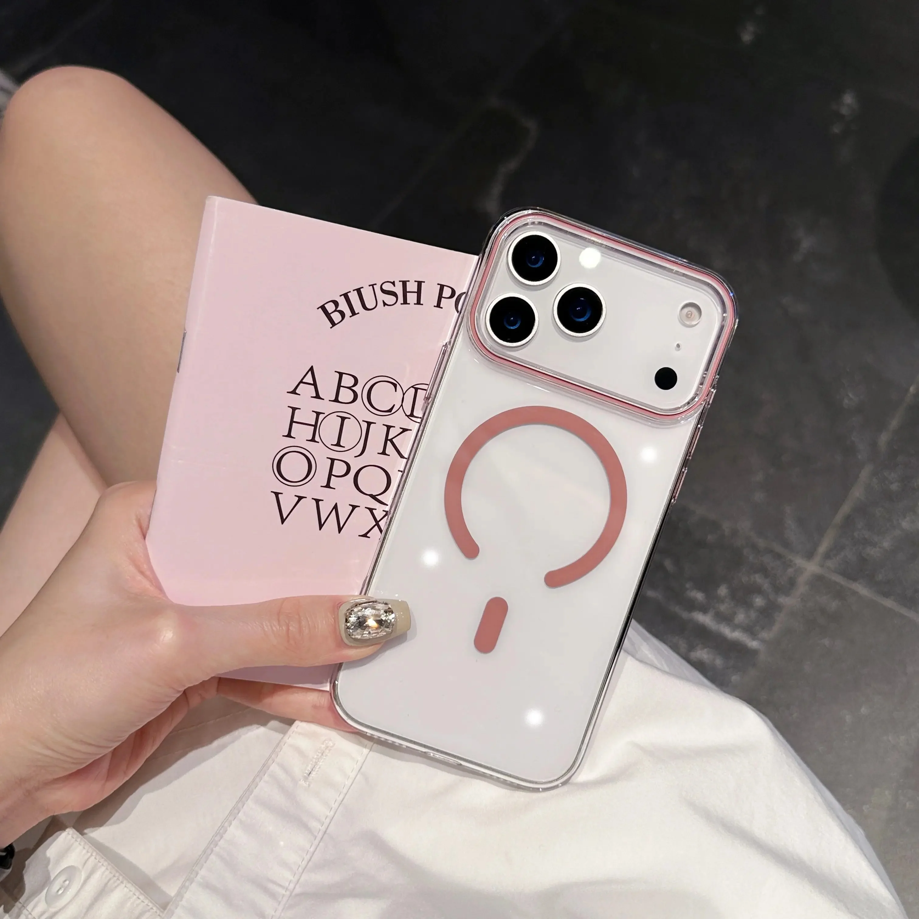 New Crystal Clear MagSafing iPhone Case