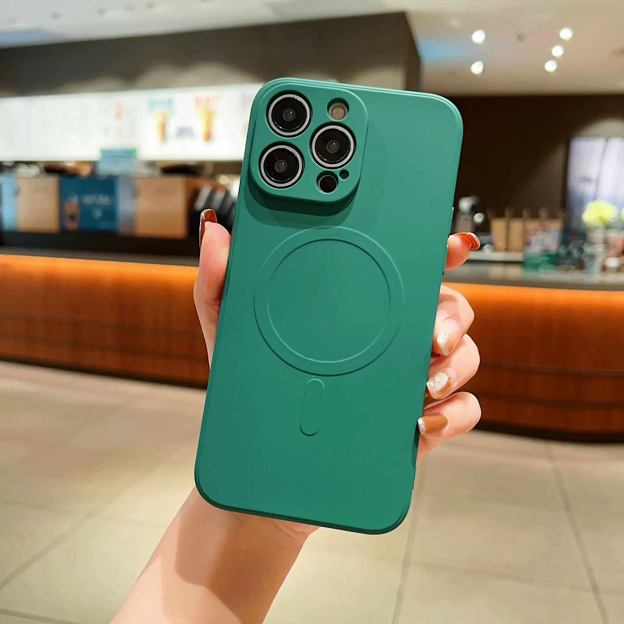 SIMPLE MAGSAFING SILICONE IPHONE CASE WITH CAMERA PROTECTOR