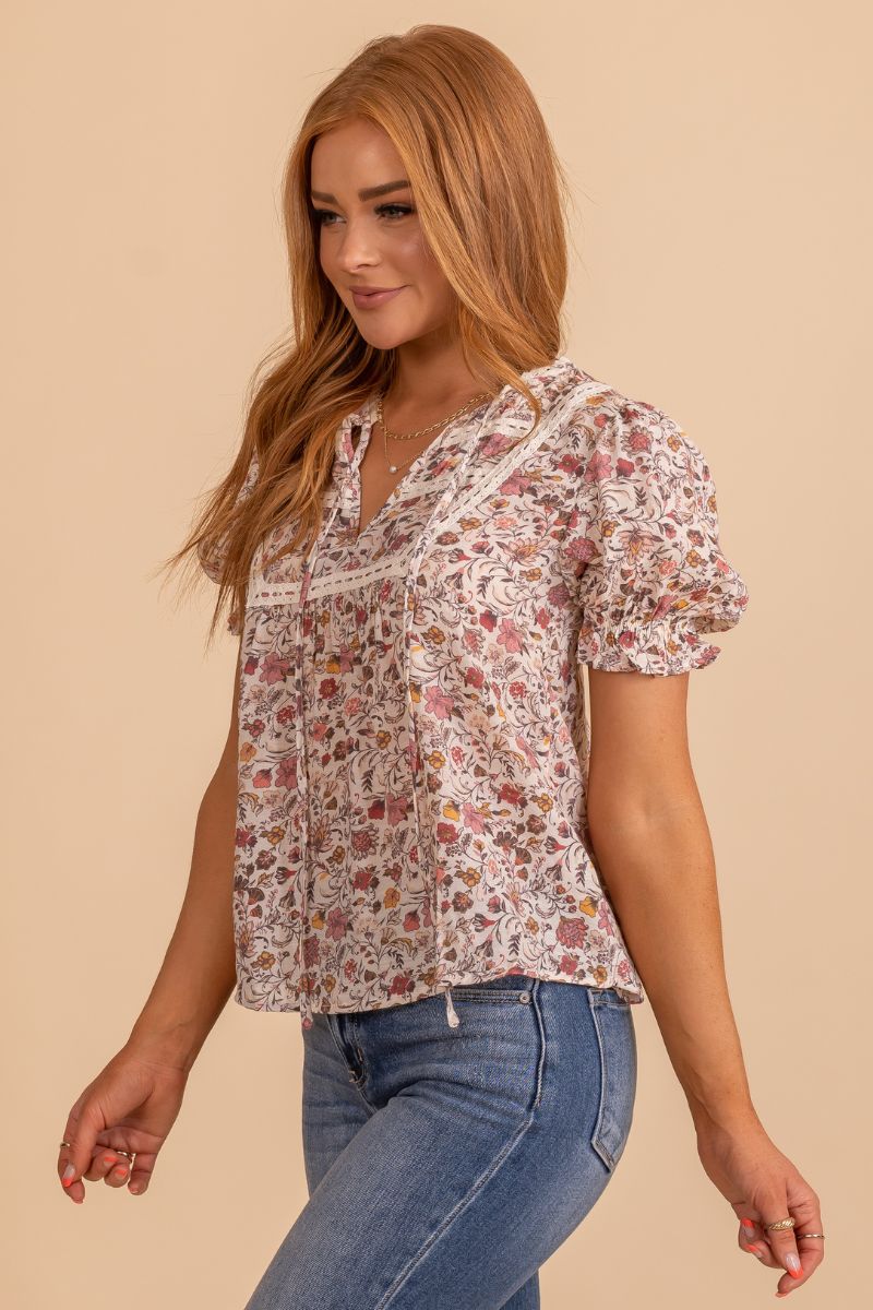 Small Moments Floral Blouse