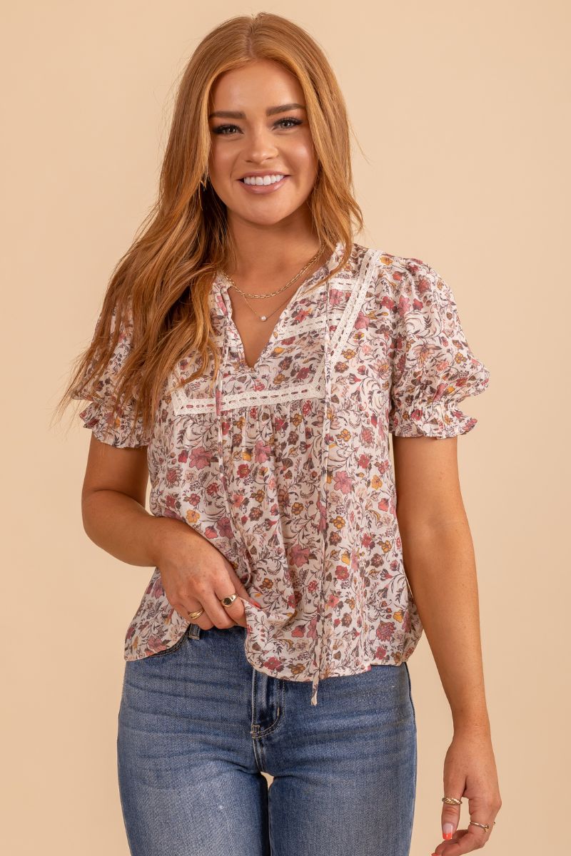 Small Moments Floral Blouse