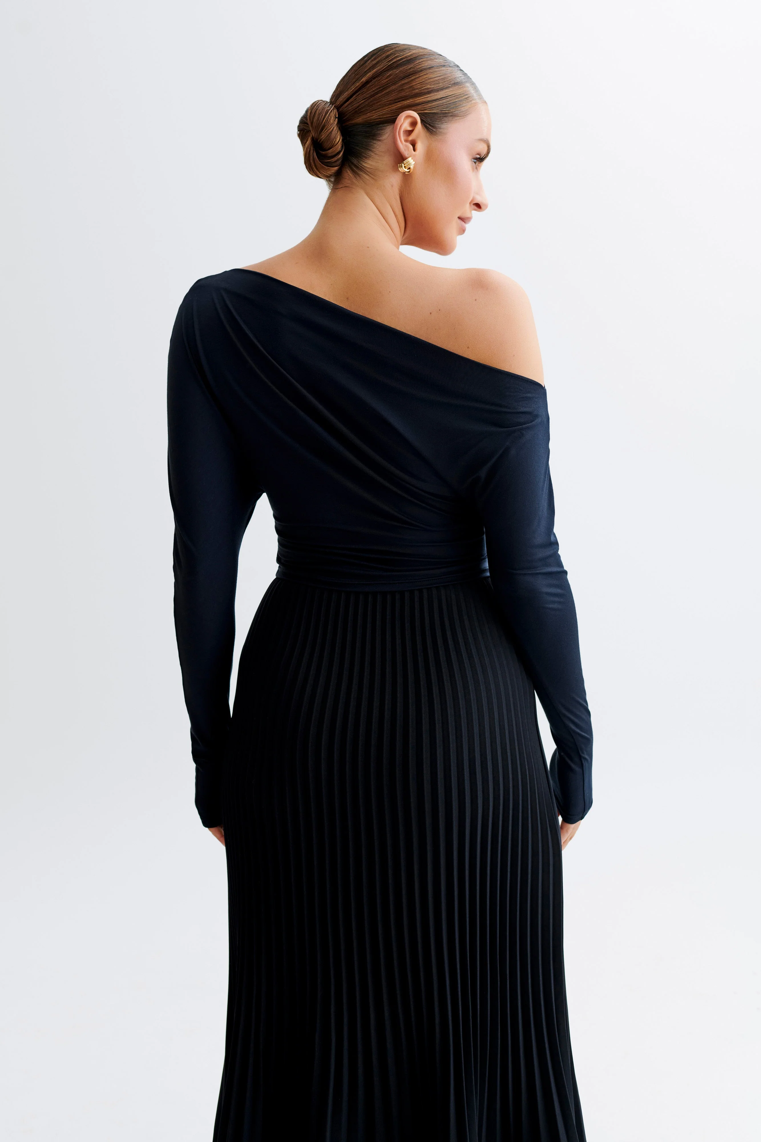 Yasmin Asymmetrical Modal Long Sleeve Top - Black