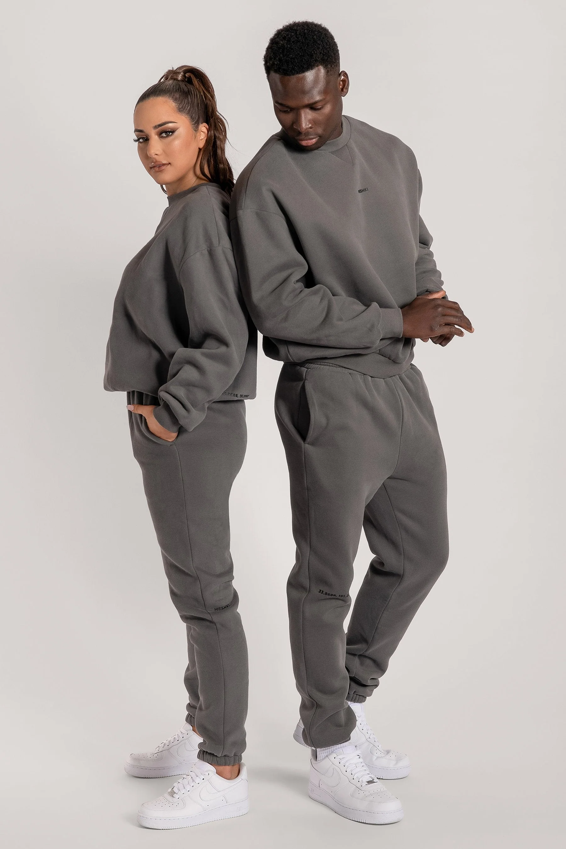 Max Unisex Crew Neck Cosy Sweater - Charcoal