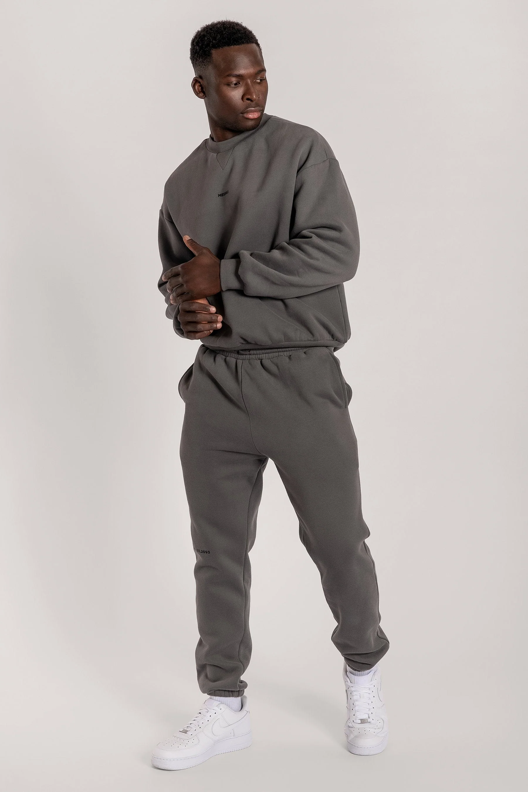 Max Unisex Crew Neck Cosy Sweater - Charcoal