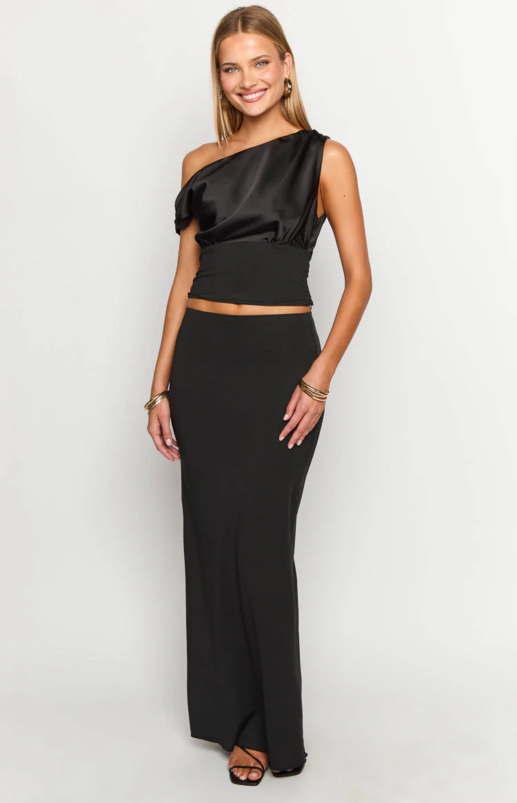 Linkin Black Off The Shoulder Crop Top