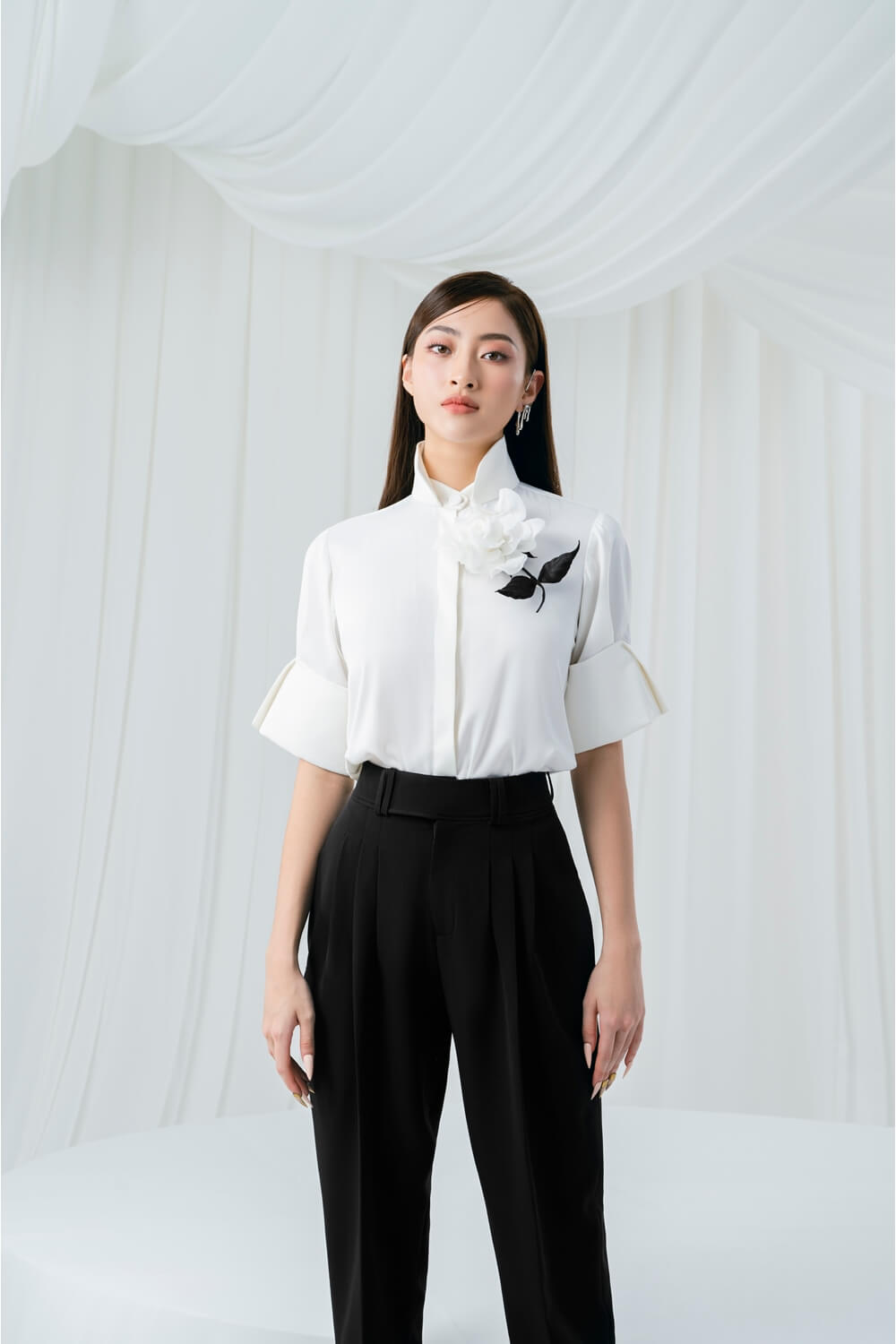 Ace Middle Sleeves Top