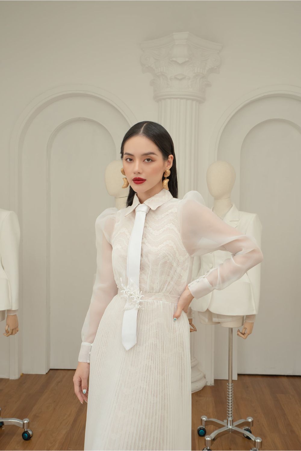 Carol Pleated Cuff Sleeved Organza Midi Dress