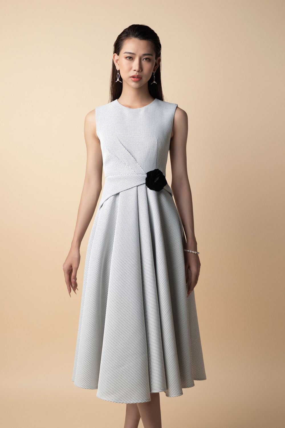 Leah A-line Sleeveless Brocade Midi Dress