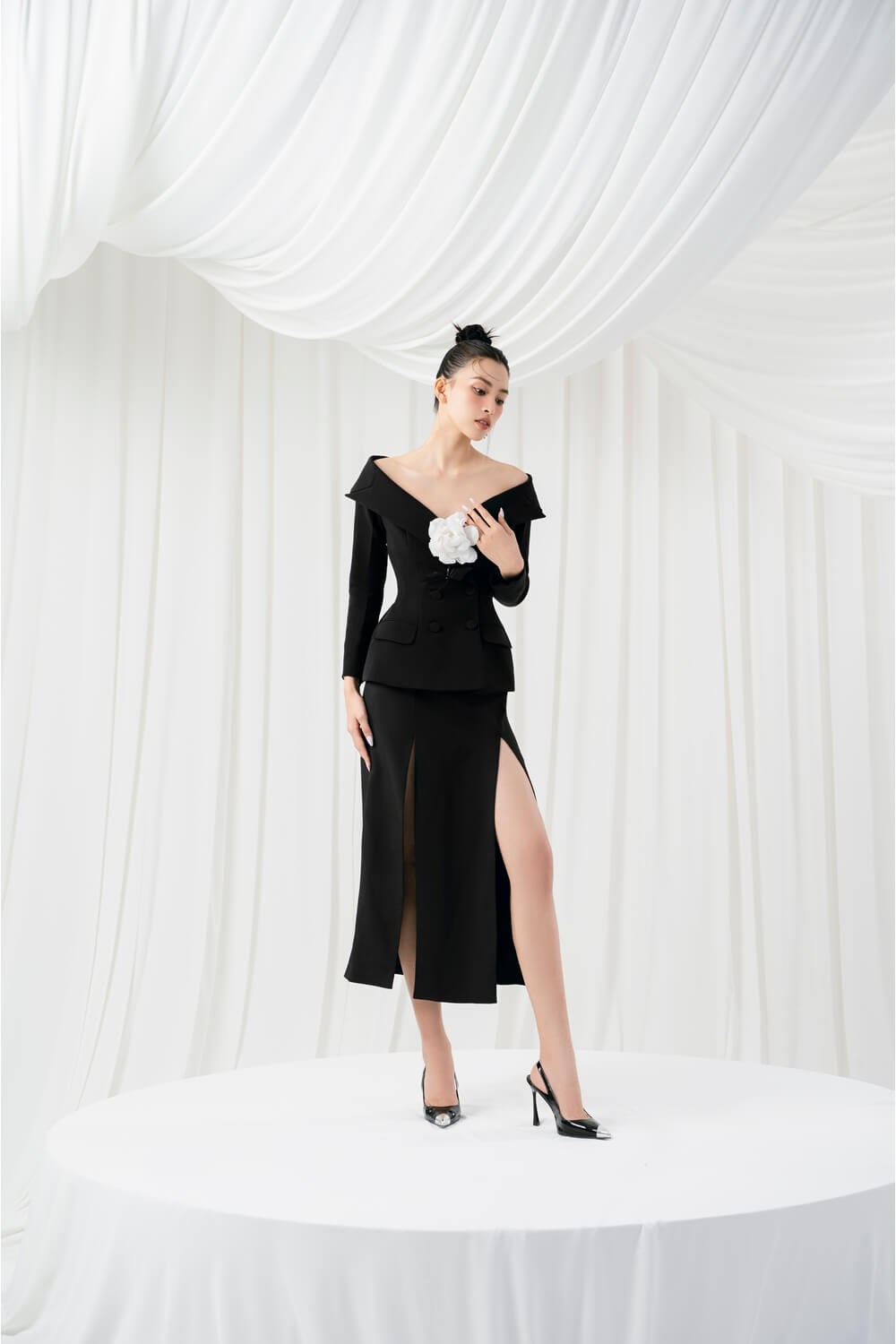 Rocky Sides Slit Skirt