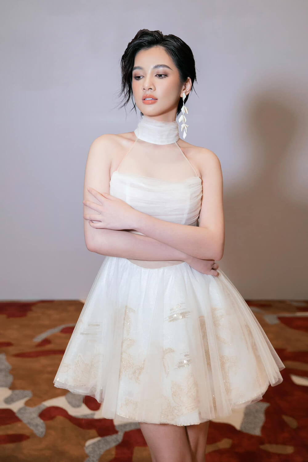 Lillian A-line Halter Neck Chiffon Mini Dress