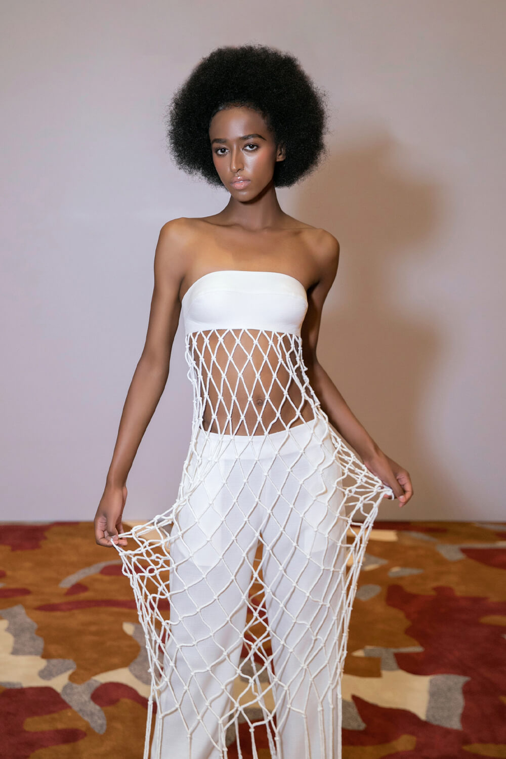 Madelyn Straight Straight Across Neck Burlap Set