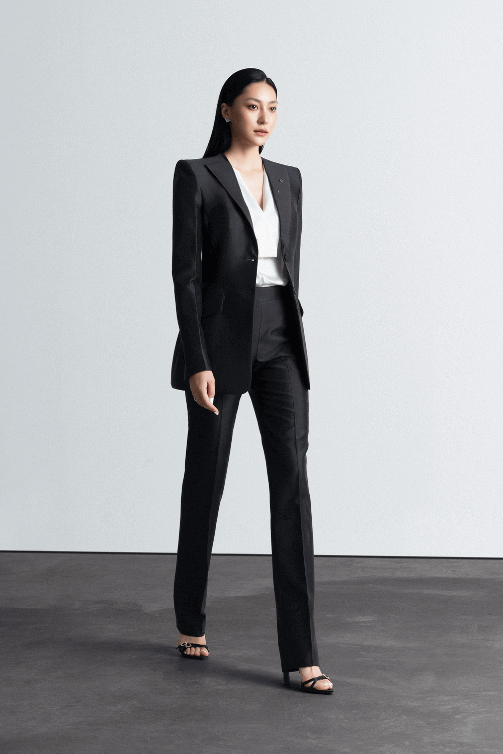 Cesarina Structured Square Shoulder Taffeta Blazer