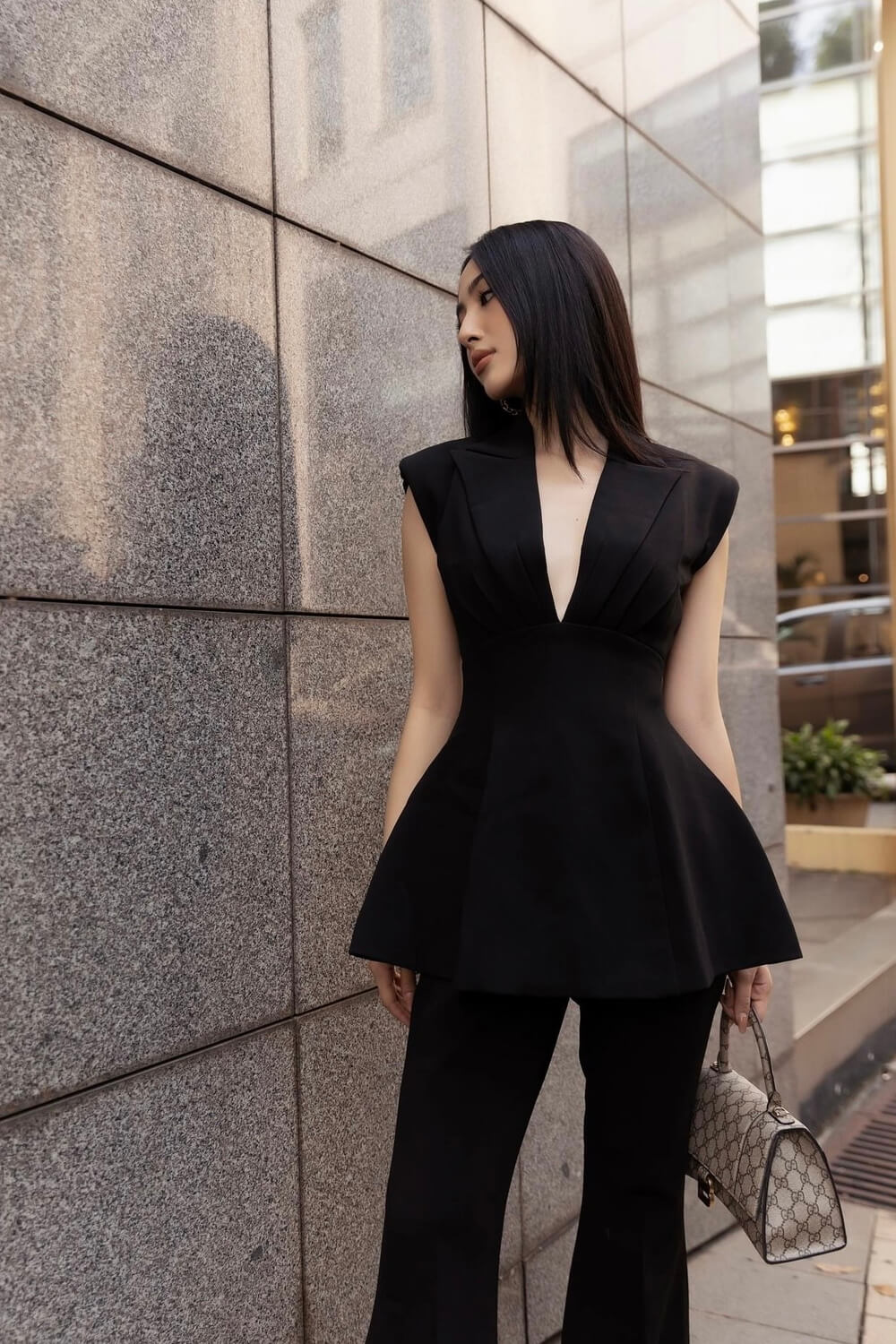 Ivy Sleeveless Blazer