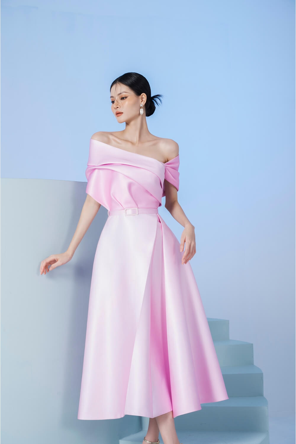 Kensy Off-Shoulder Dress