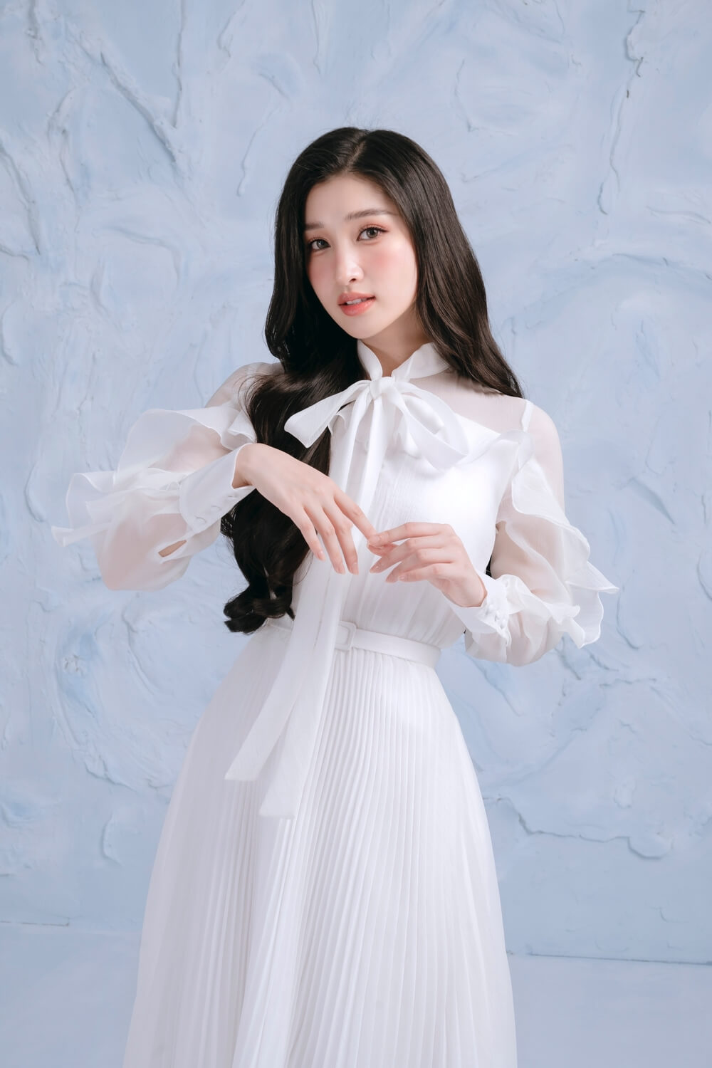 Orchid Pleated Cuff Sleeved Organza Midi Dress