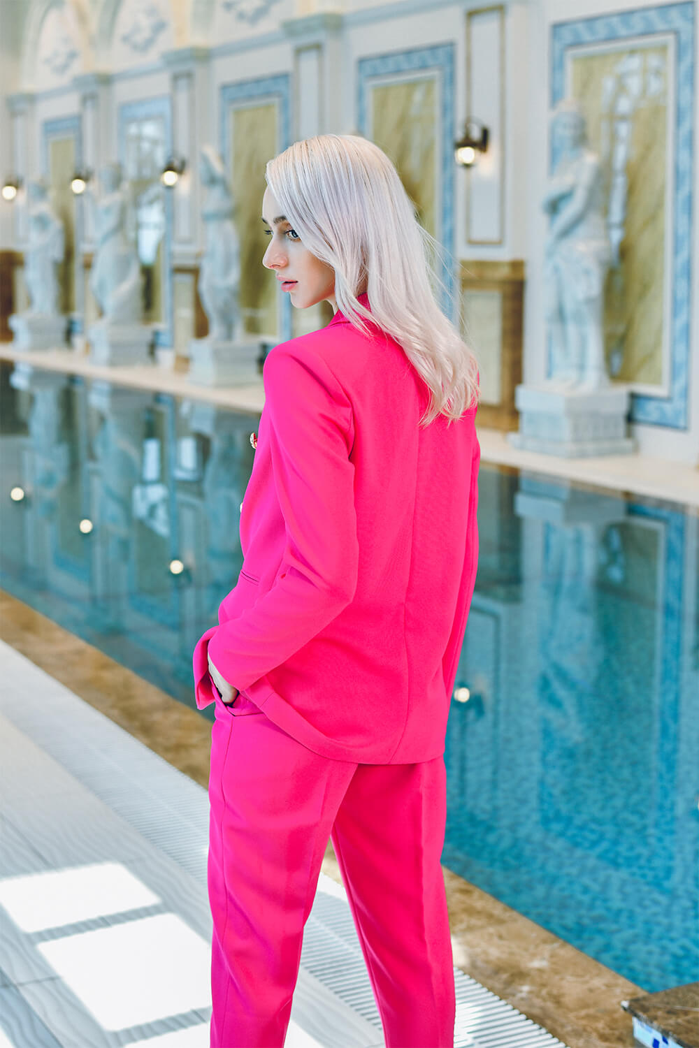 Leon Double-Breasted Blazer