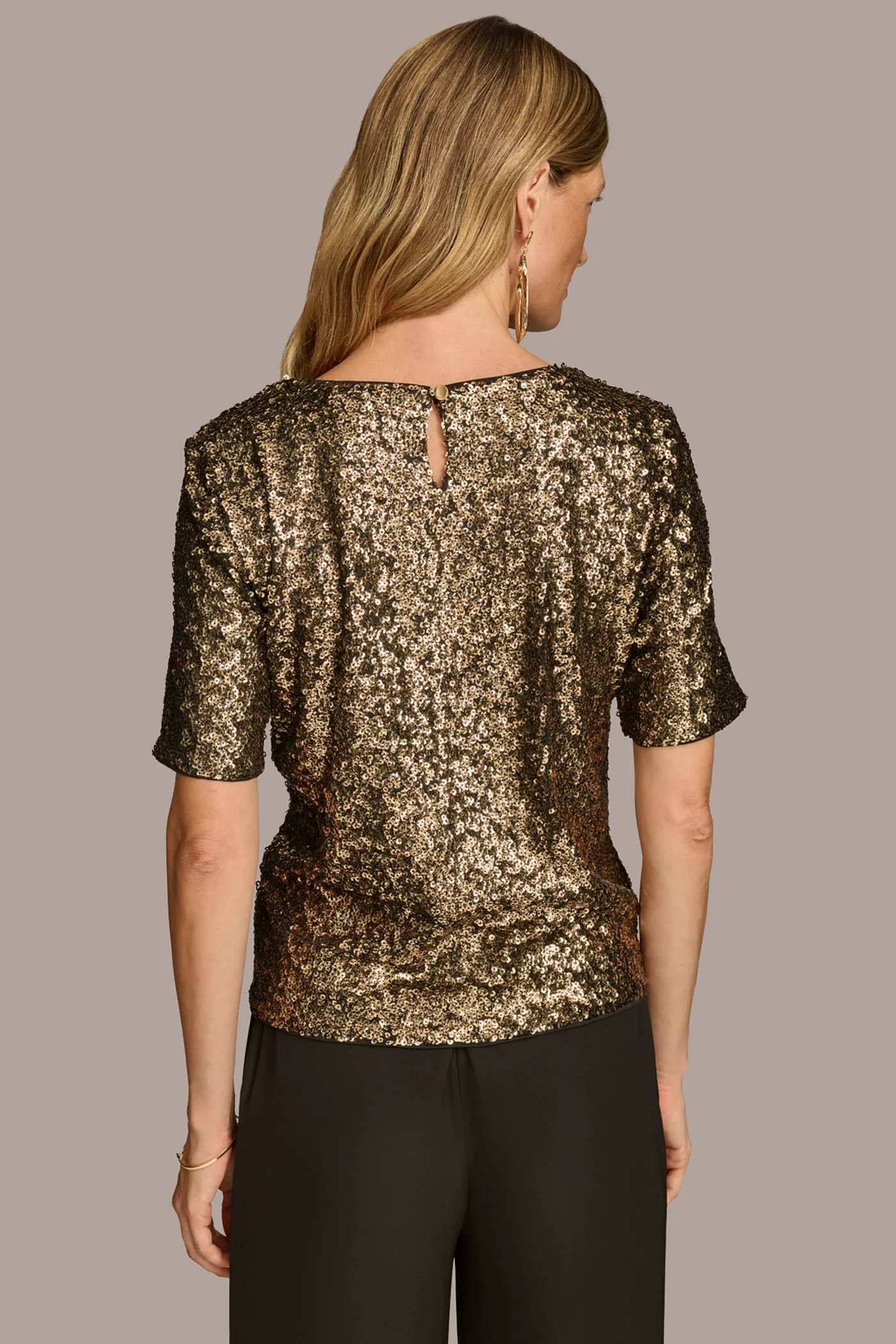 ALL OVER SEQUIN CREW NECK TOP