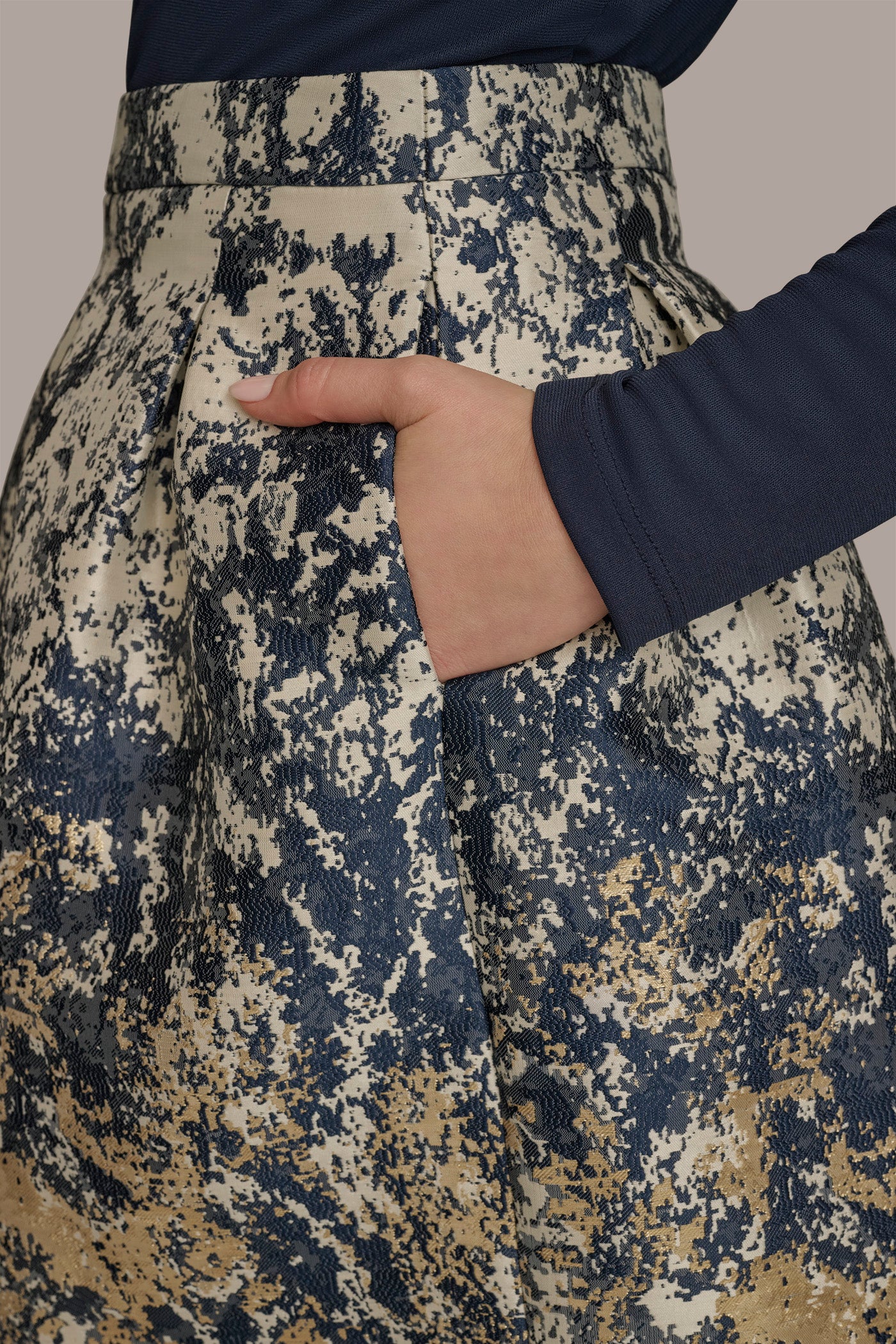 METALLIC JACQUARD SKIRT