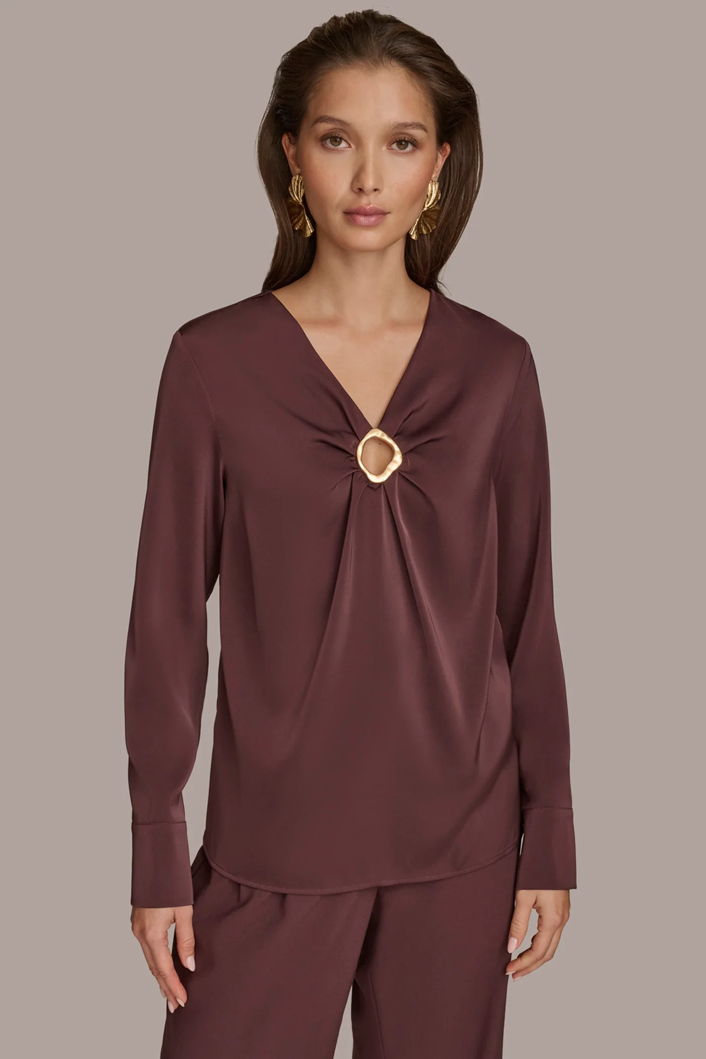 TOP WITH KEYHOLE HARDWARE