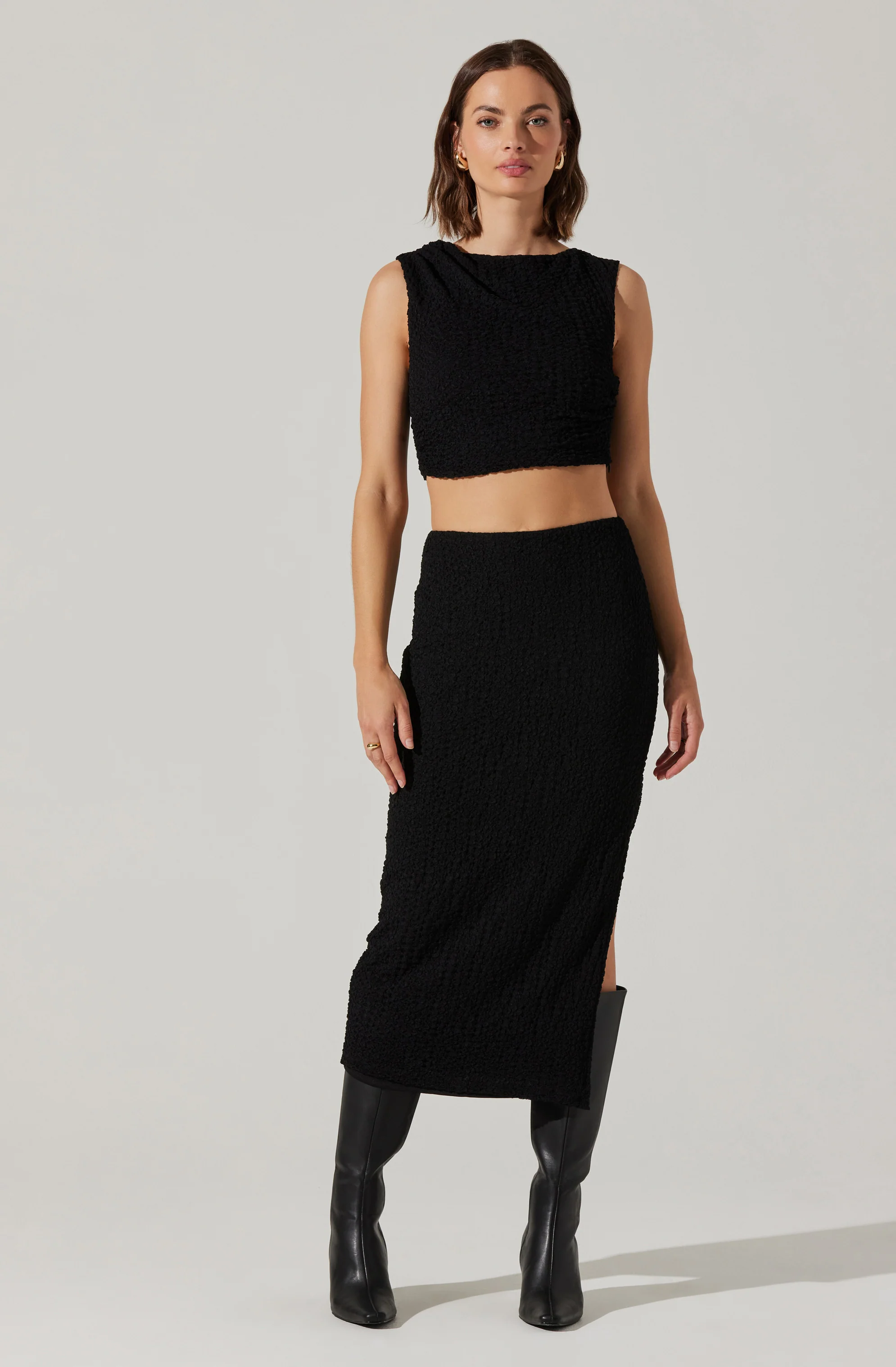 Keely Textured Sleeveless Crop Top