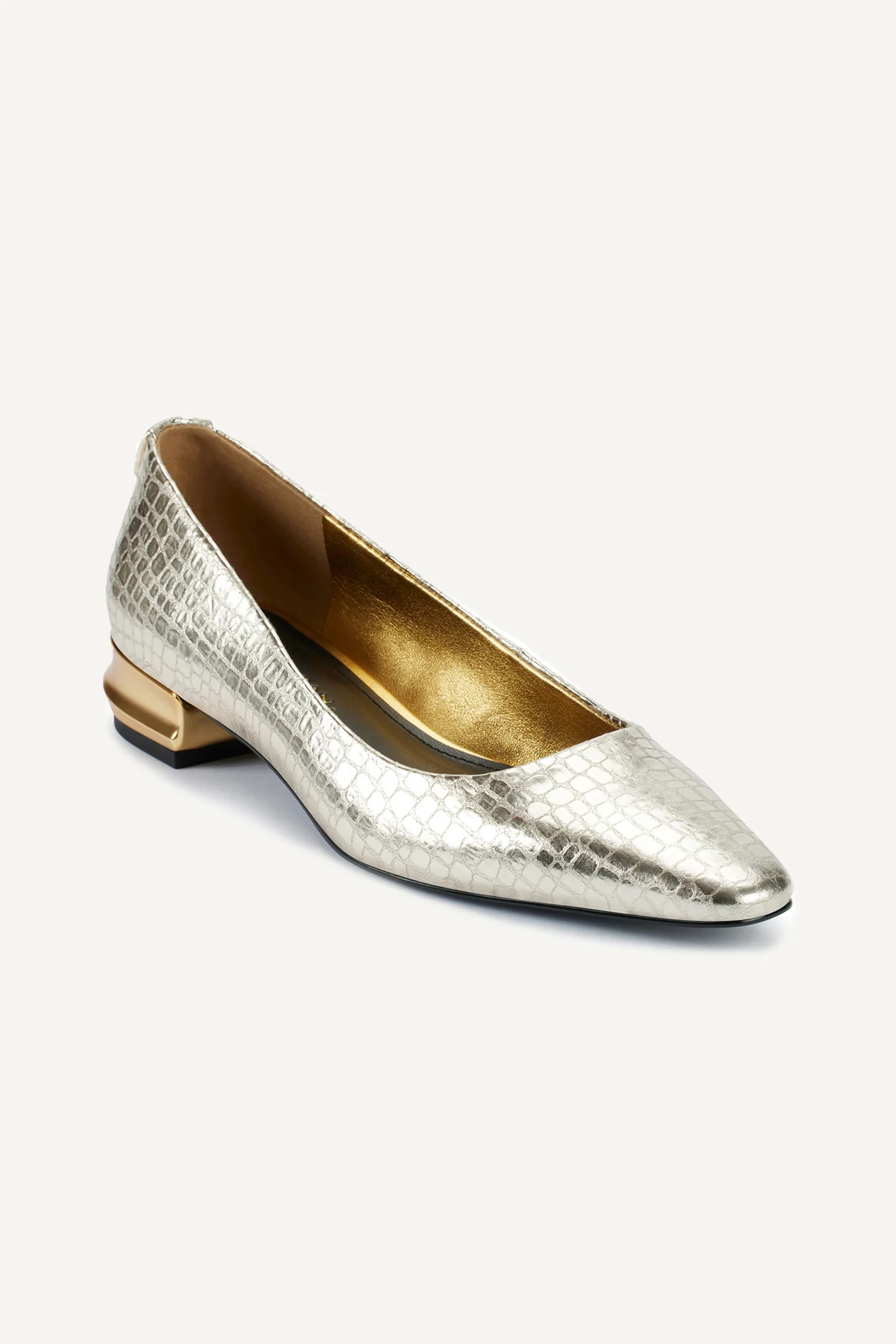 SAVITA POINTED FLAT