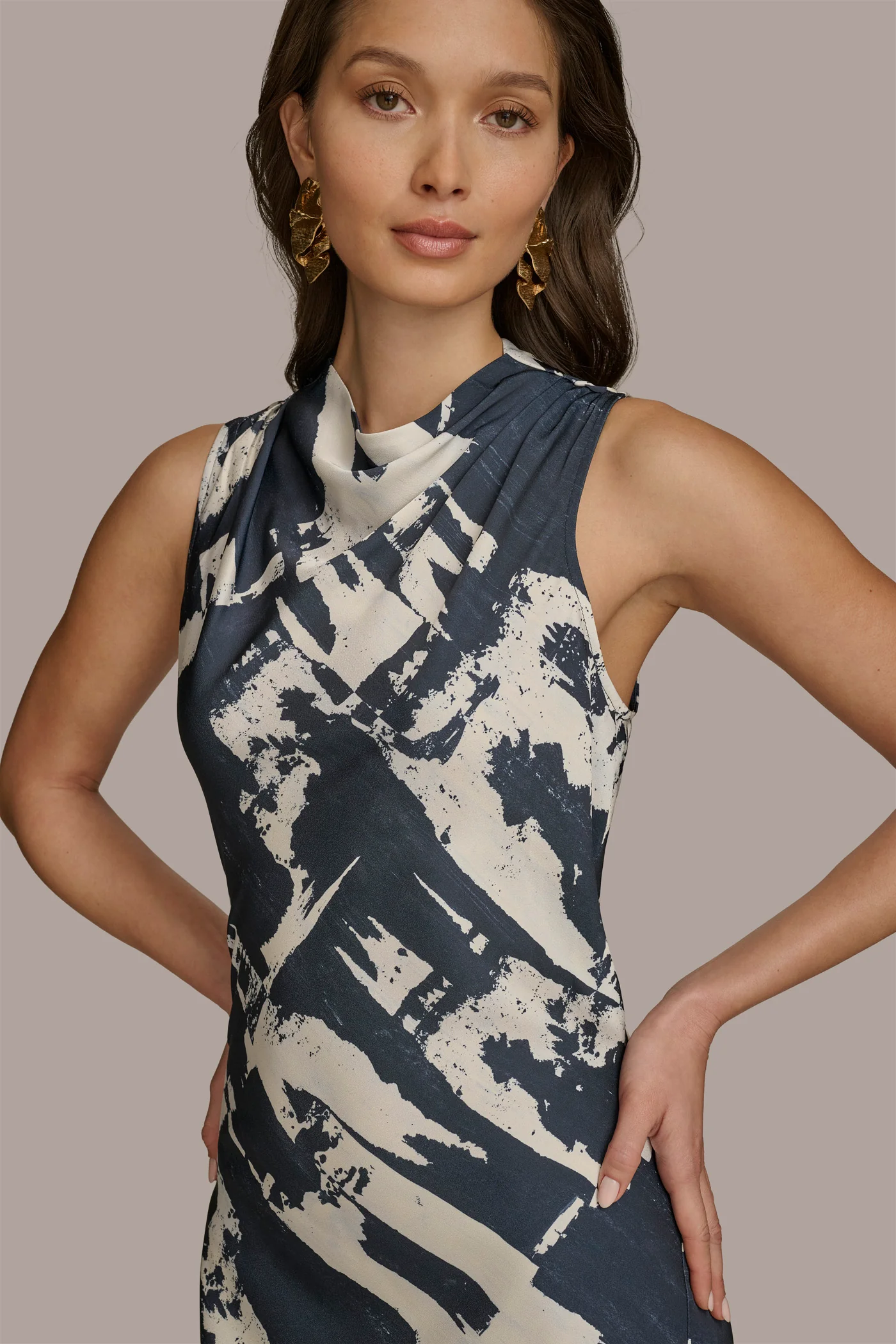 PRINTED MOCK NECK DRESS