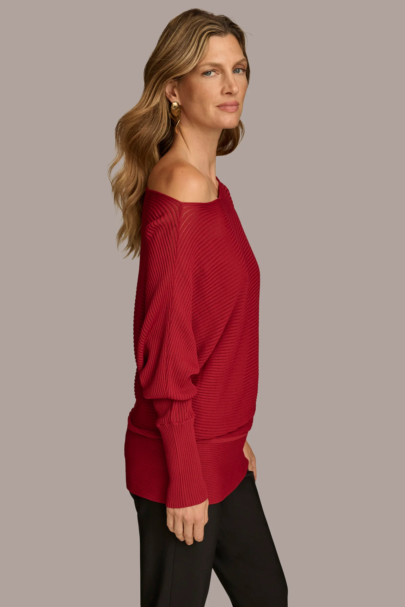 OVERSIZED SWEATER
