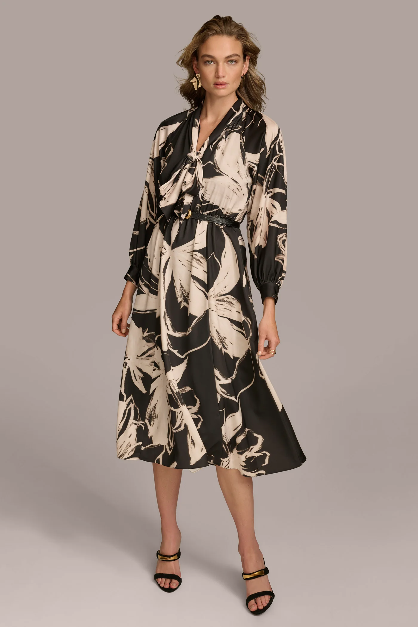 TIE NECK PRINTED MAXI DRESS