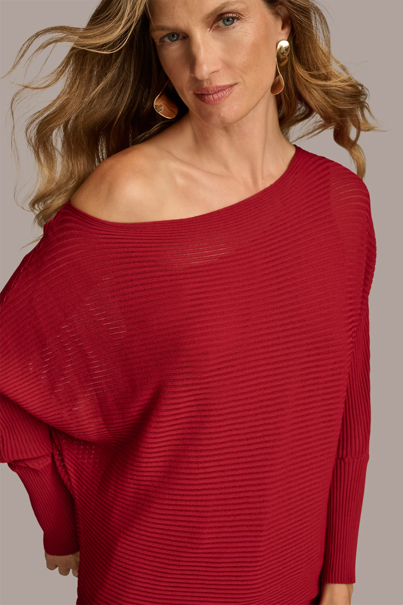 OVERSIZED SWEATER