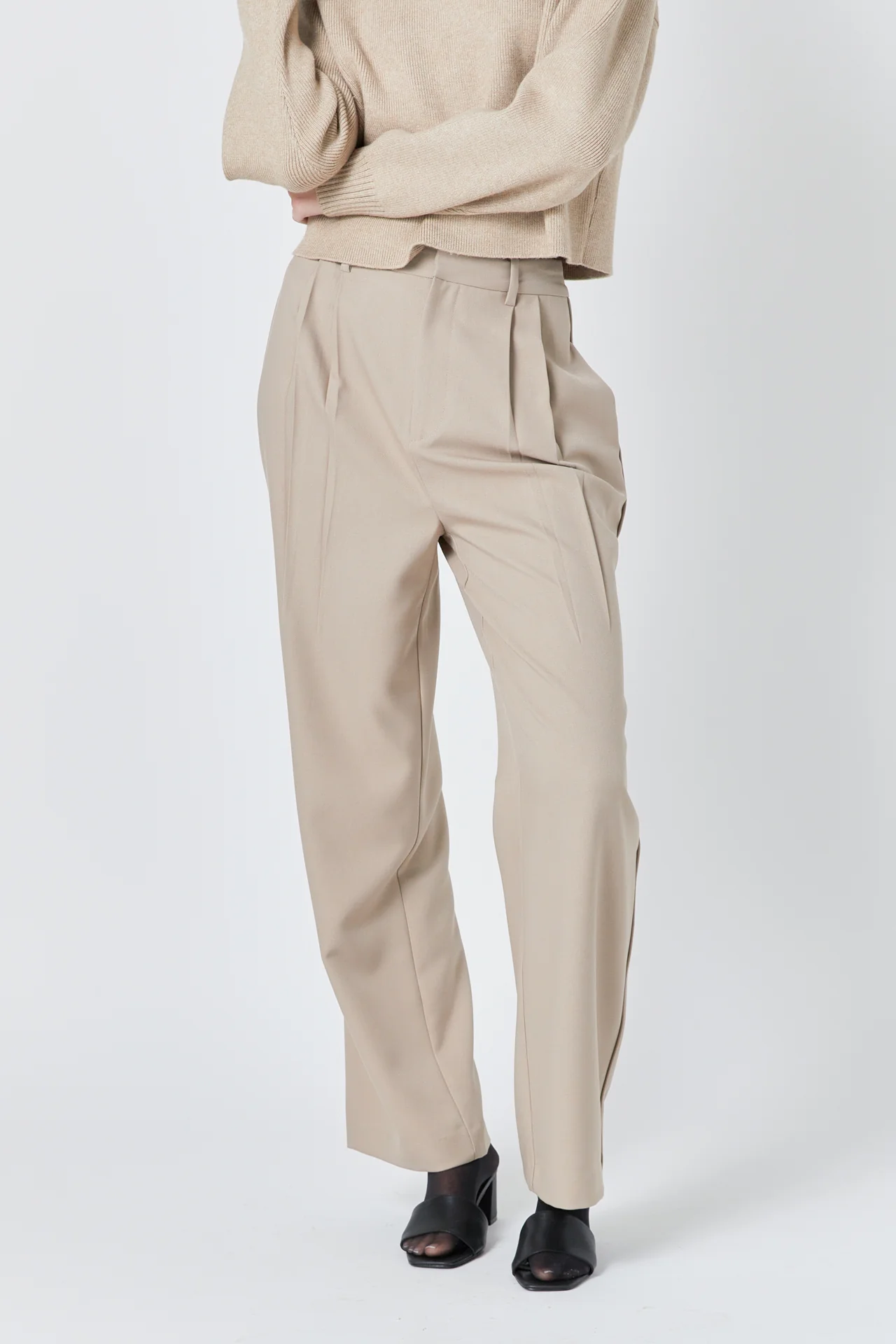 Pleated Wide Trousers