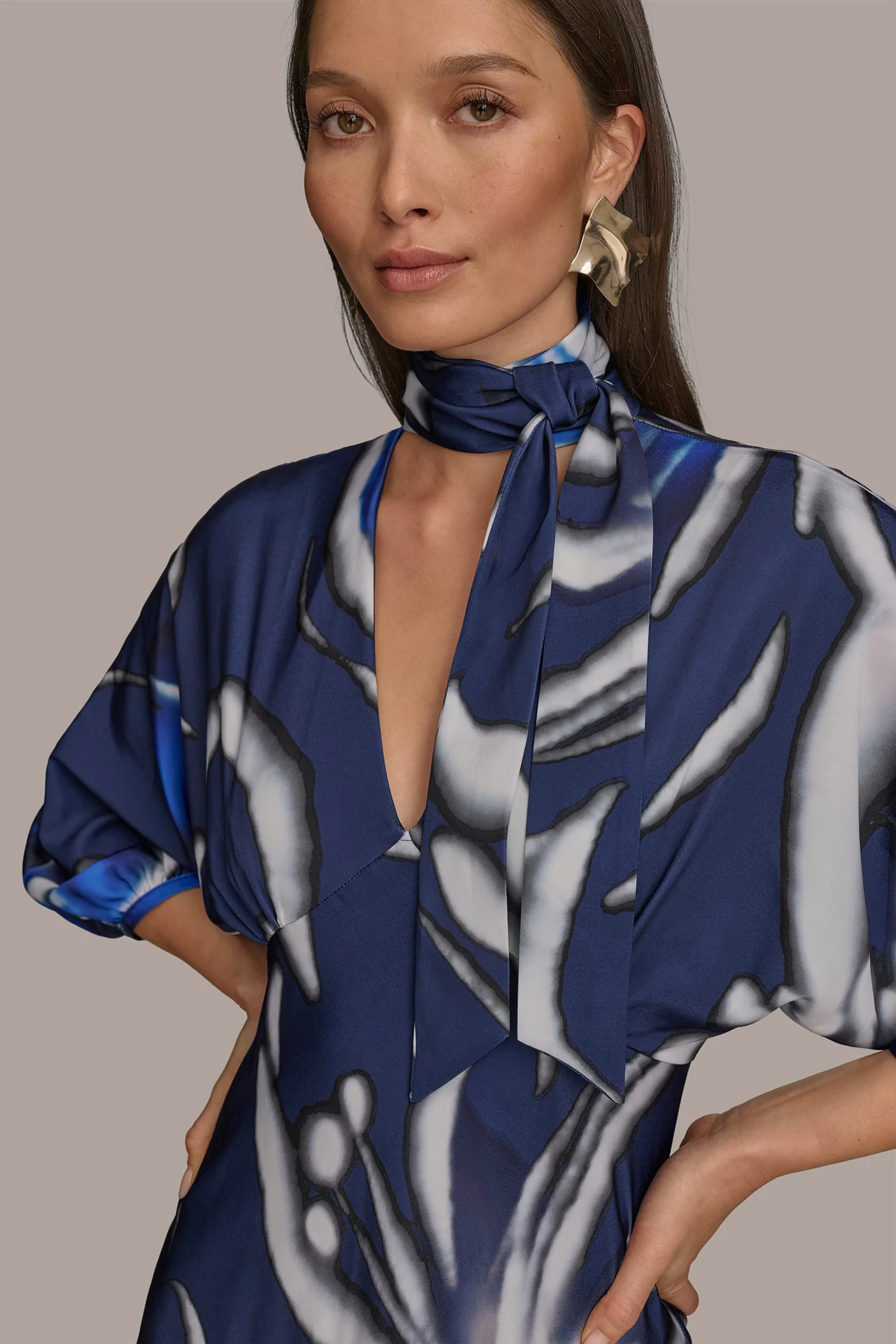 TIE NECK A LINE DRESS