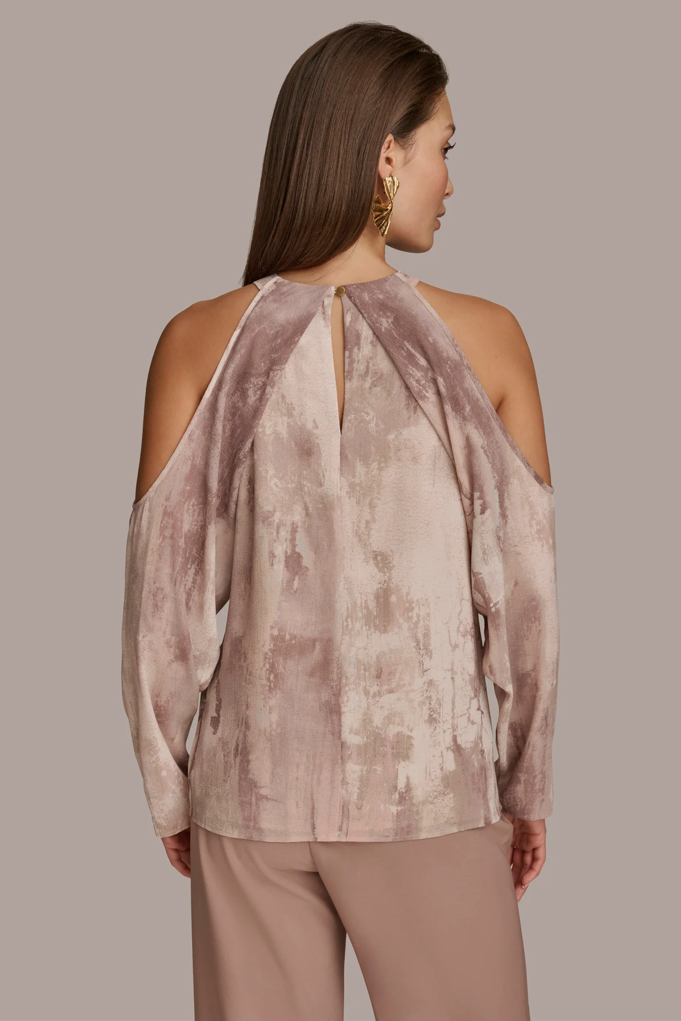 PRINTED COLD SHOULDER TOP