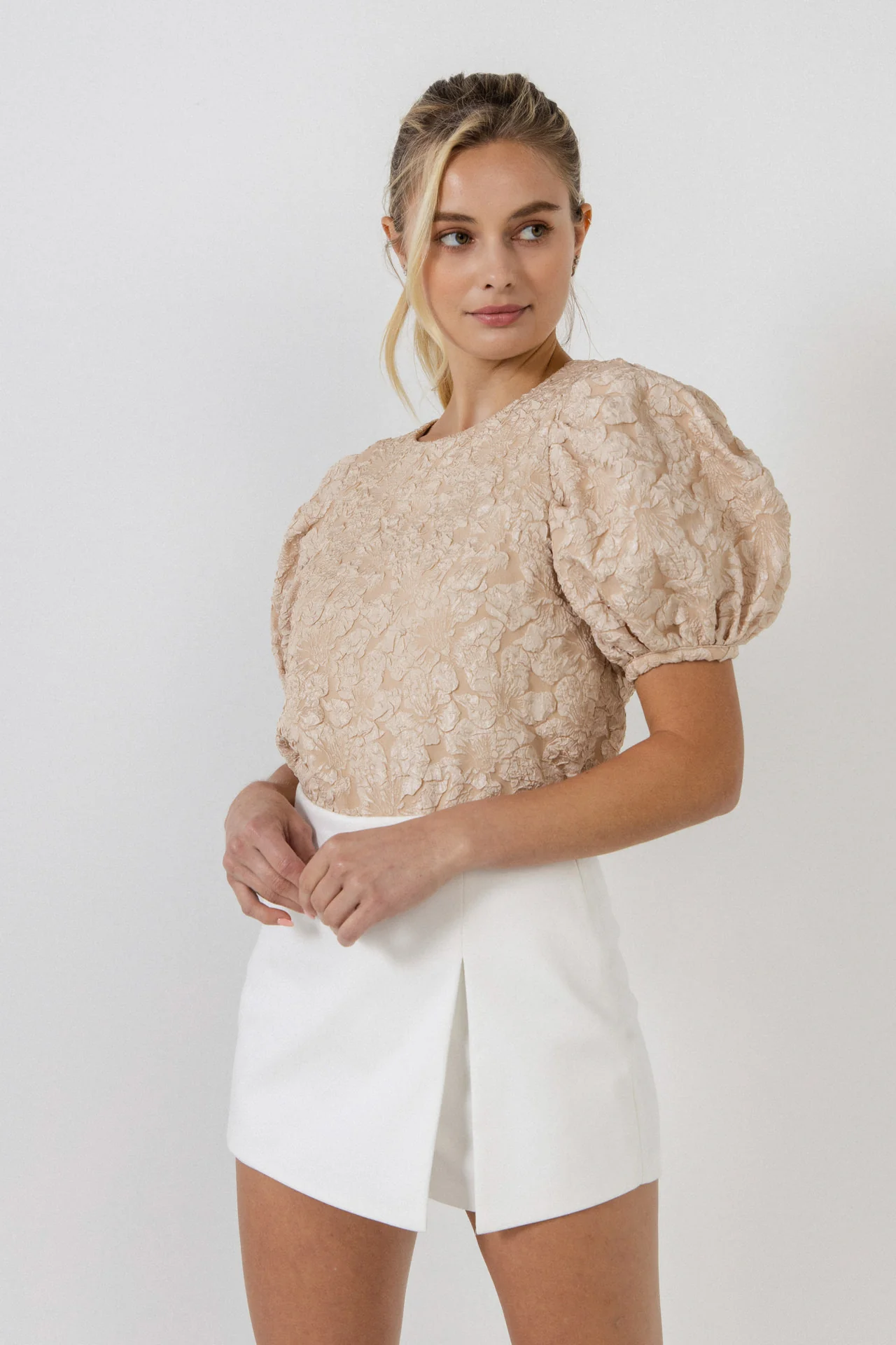 Floral Jacquard Puff Sleeve Top