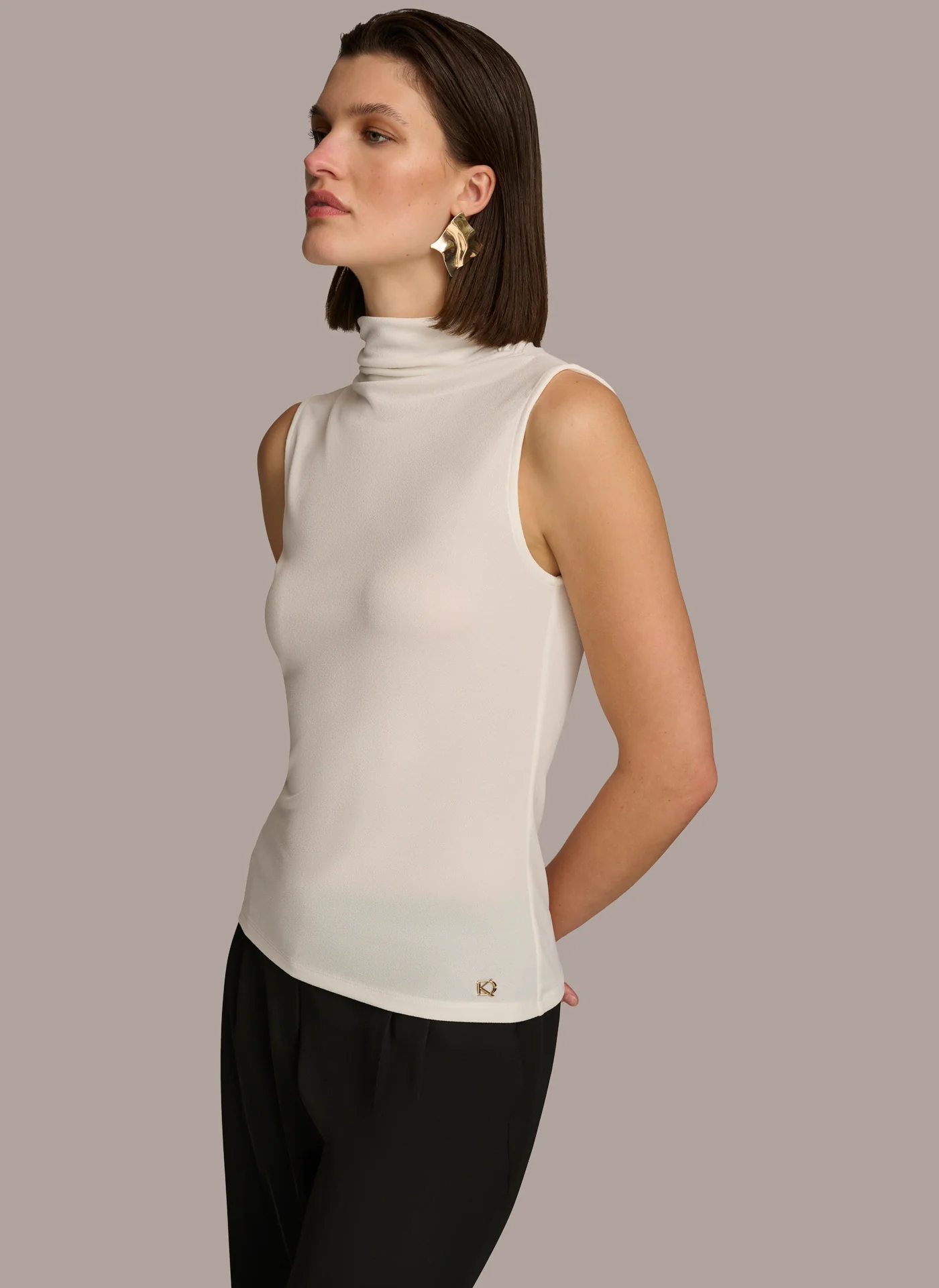 MOCK NECK TOP