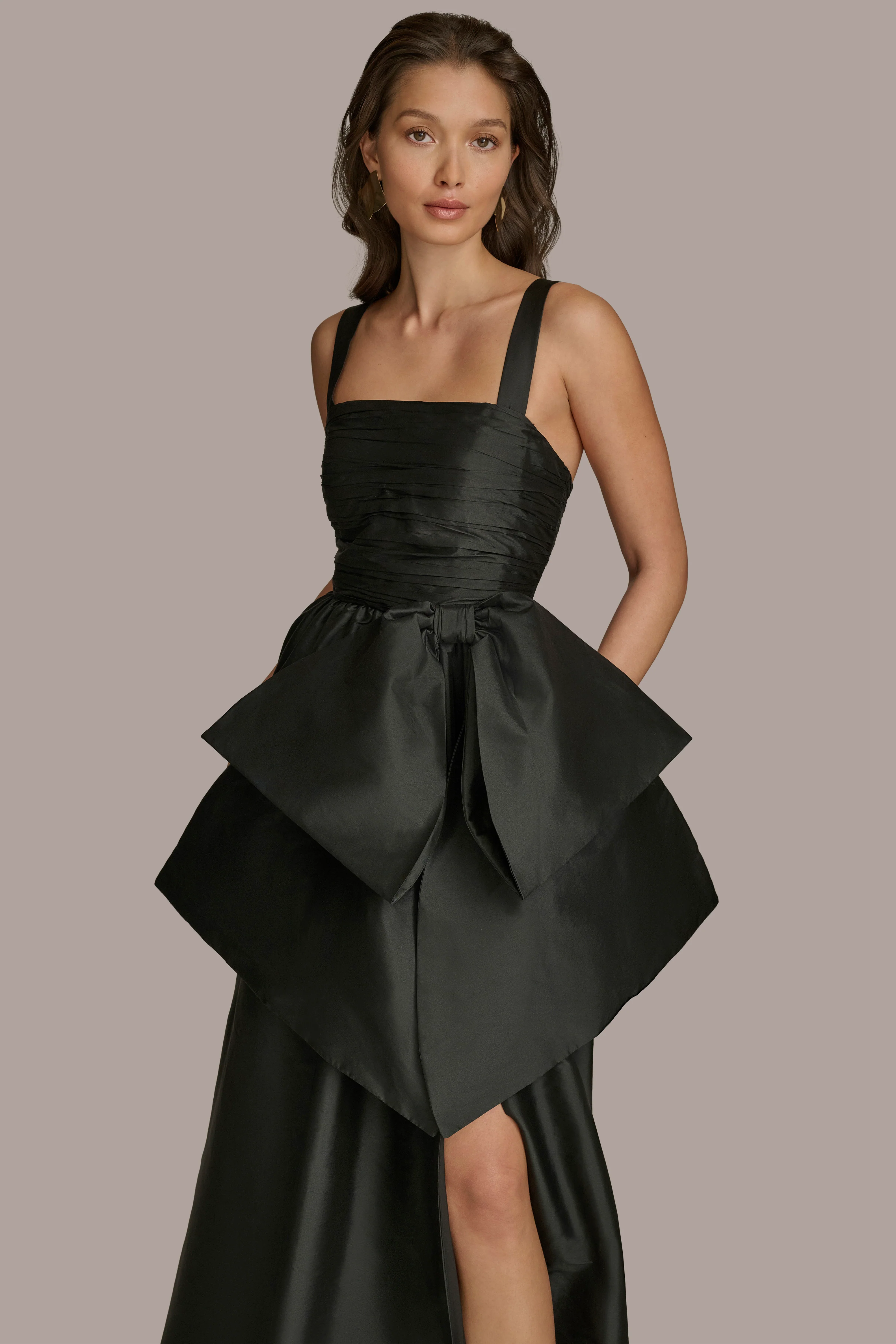 BALL GOWN WITH BIG BOW