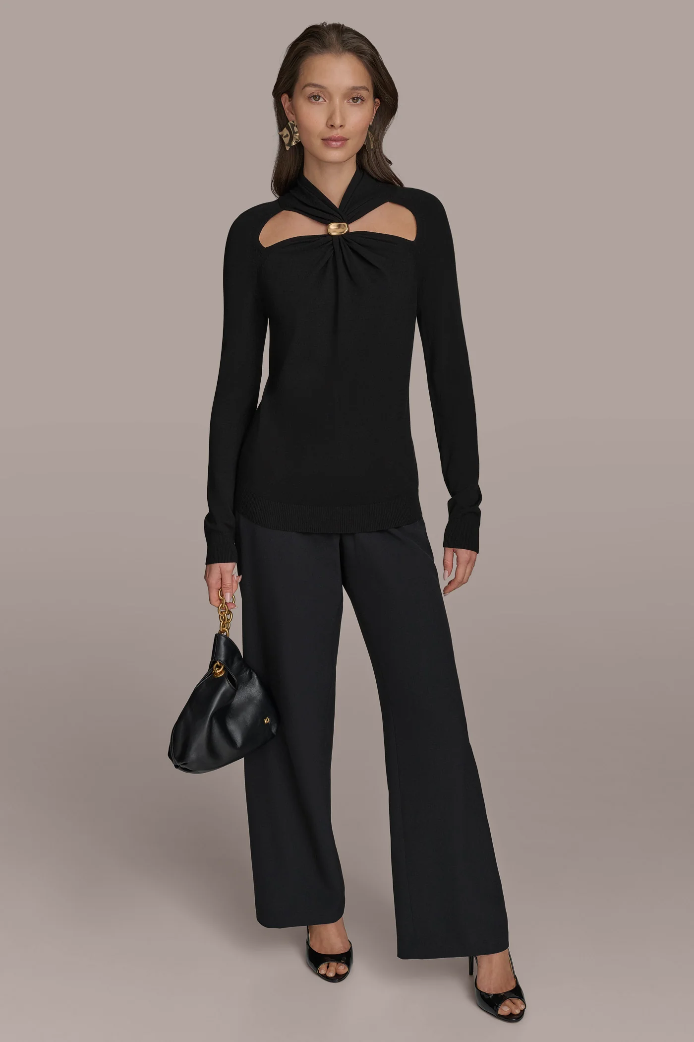 TOP WITH HARDWARE AND CUTOUT